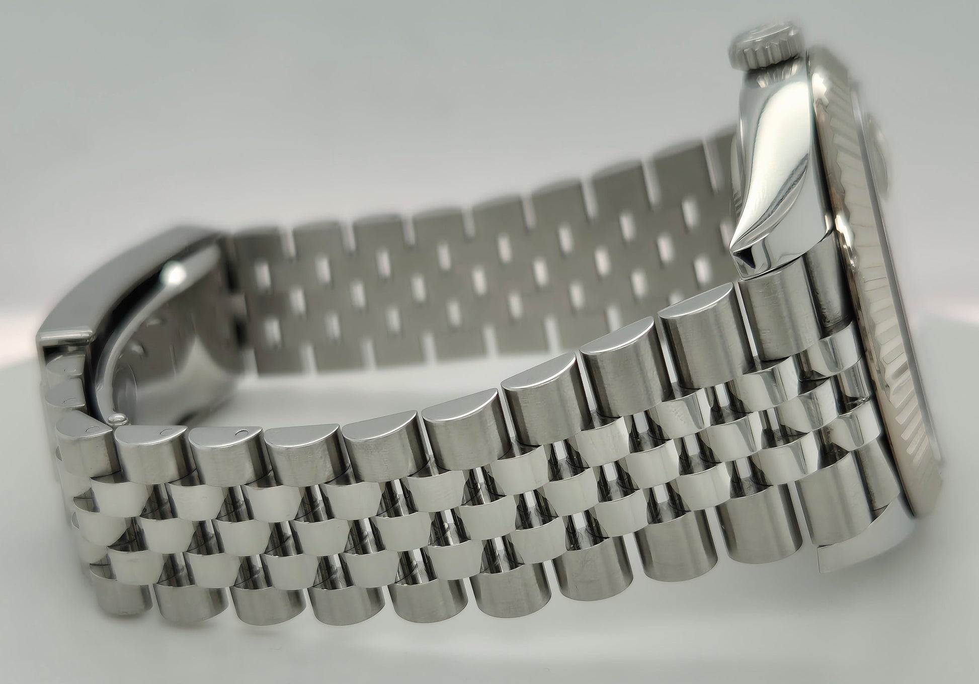 Rolex Datejust 41 Black Dial Fluted Bezel Jubilee Stainless Steel 126334 side right