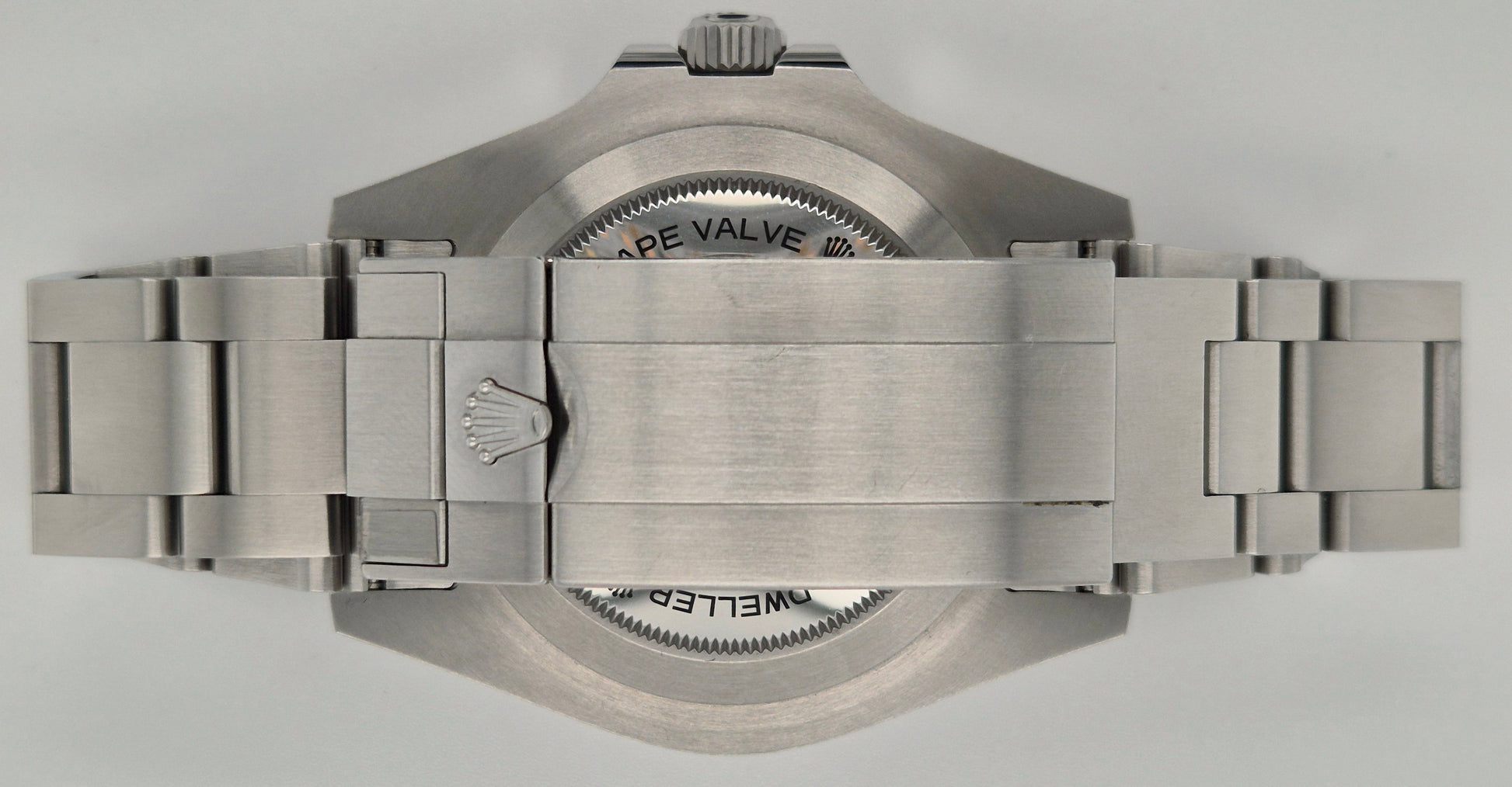 Rolex Sea-Dweller Black Red Letters 126600 clasp