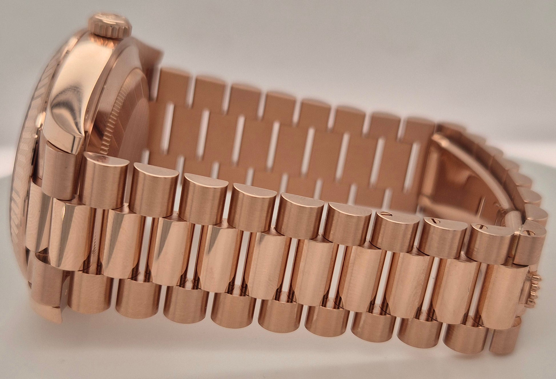 Rolex Day-Date 40 Olive Green Roman Everose Gold 228235 60th Anniversary side left