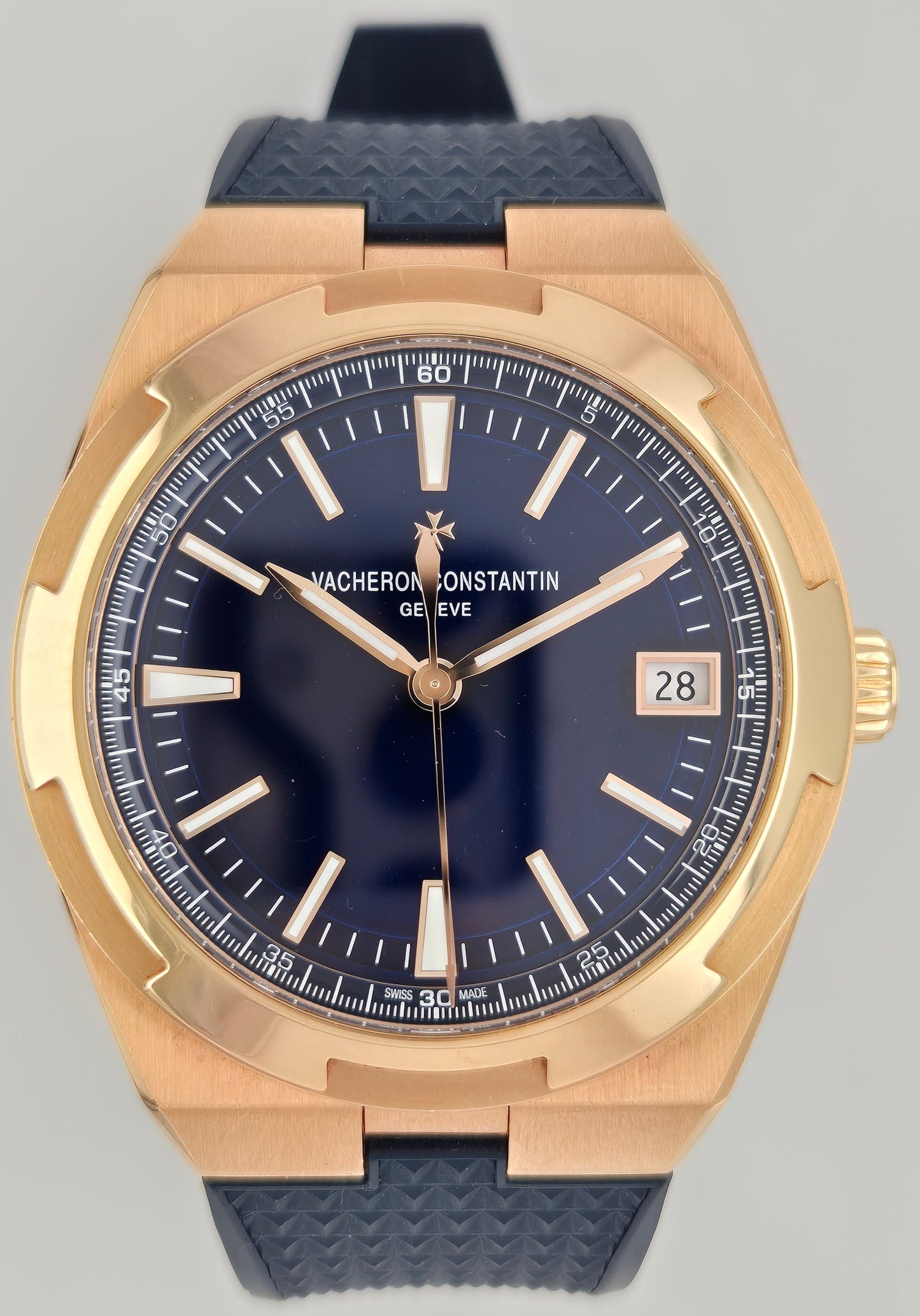 Vacheron Constantin Overseas Blue Dial 4500V/110R-B705 front
