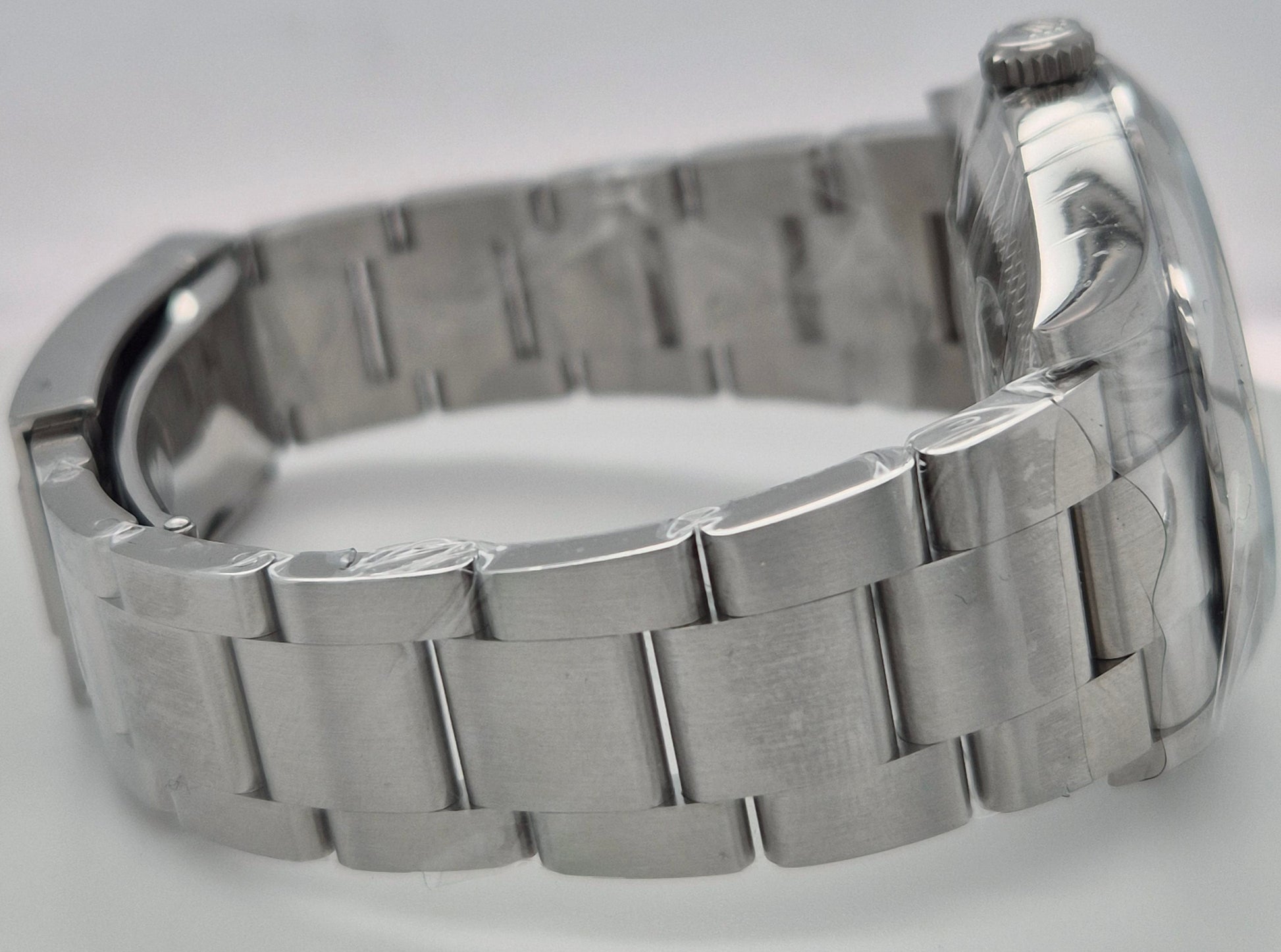 Rolex Oyster Perpetual 36 Tiffany Blue Dial 126000  side right