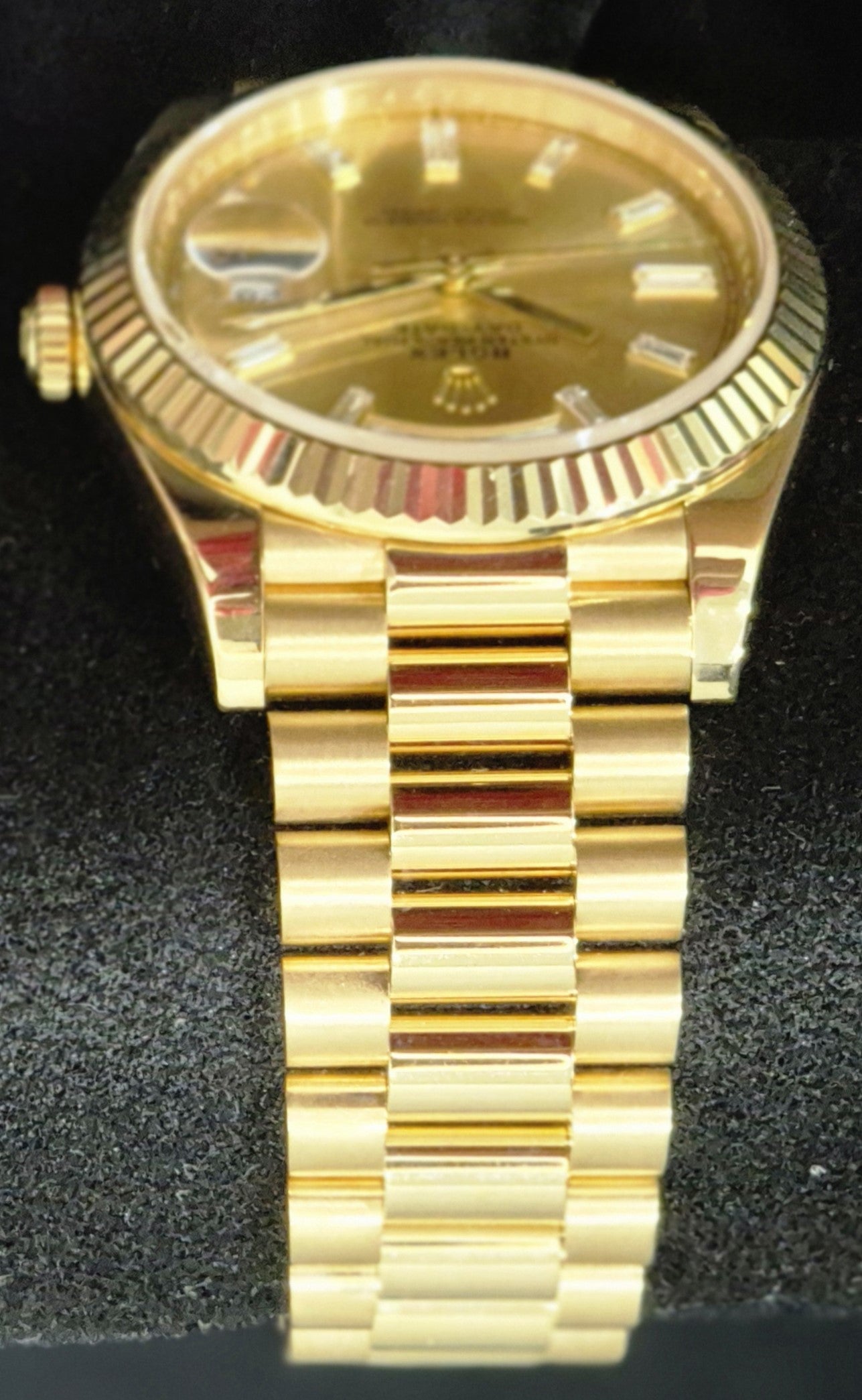 Rolex Day-Date 40 Yellow Gold Champagne Baguette Diamond Dial 228238 bracelet 2