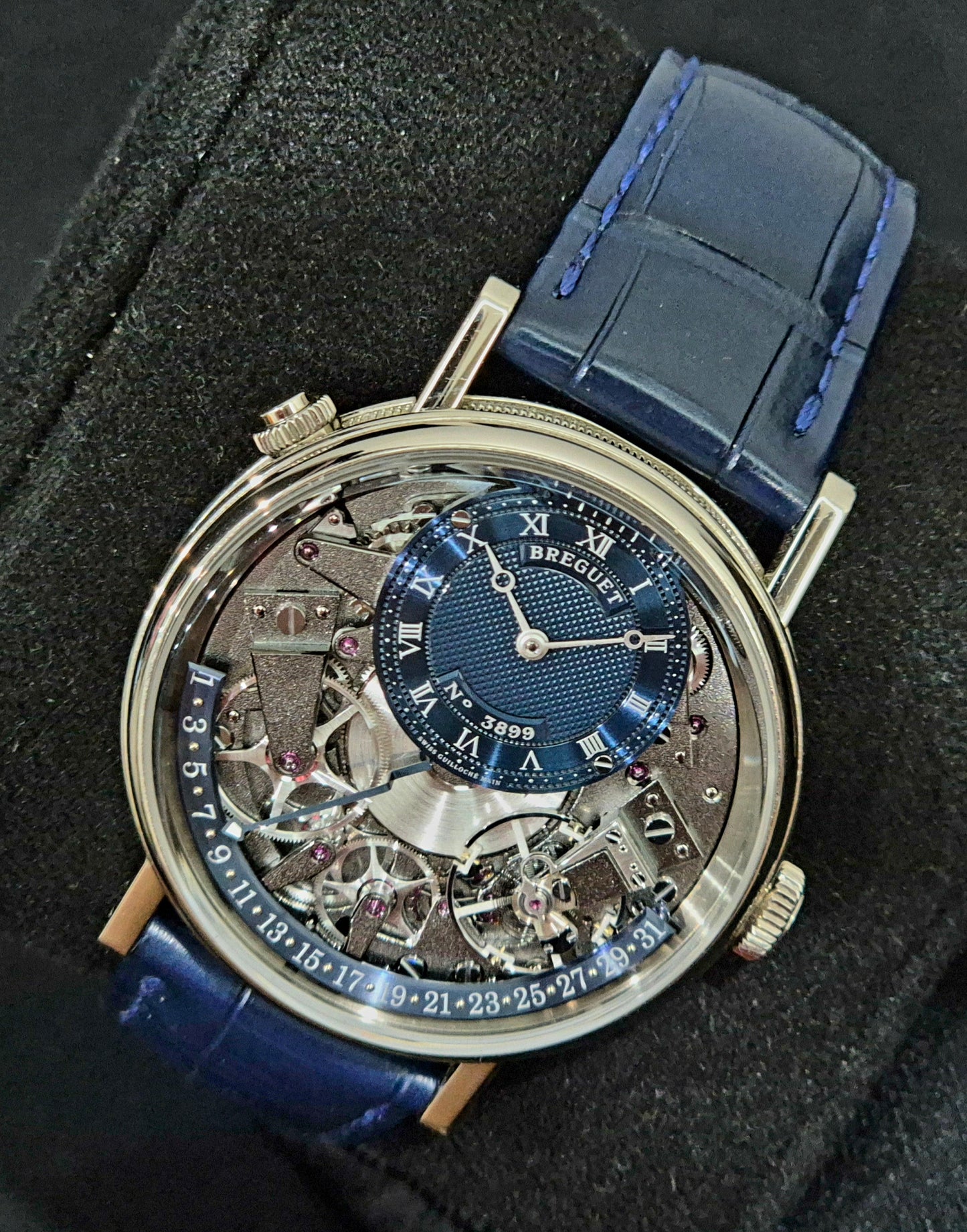 Breguet Tradition Automatic Retrograde Date 7597BB/GY/9WU front right