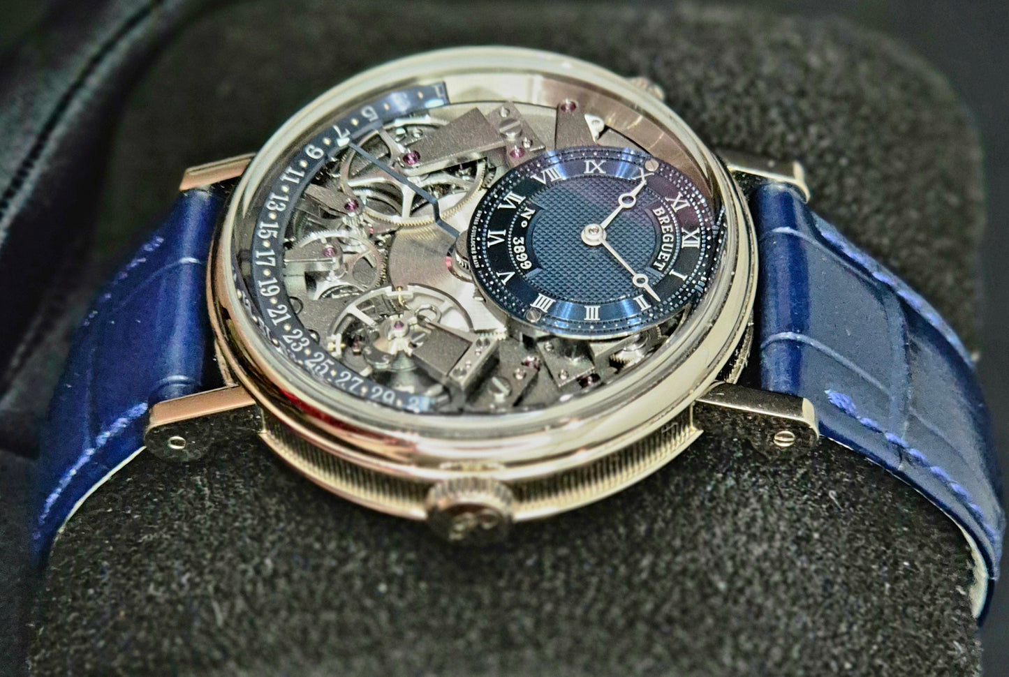 Breguet Tradition Automatic Retrograde Date 7597BB/GY/9WU side