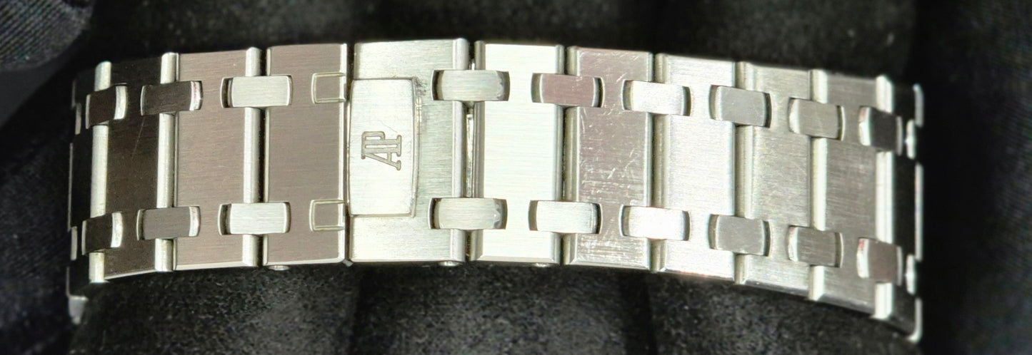Audemars Piguet Royal Oak Jumbo Steel 15202ST.OO.0944ST.03 clasp