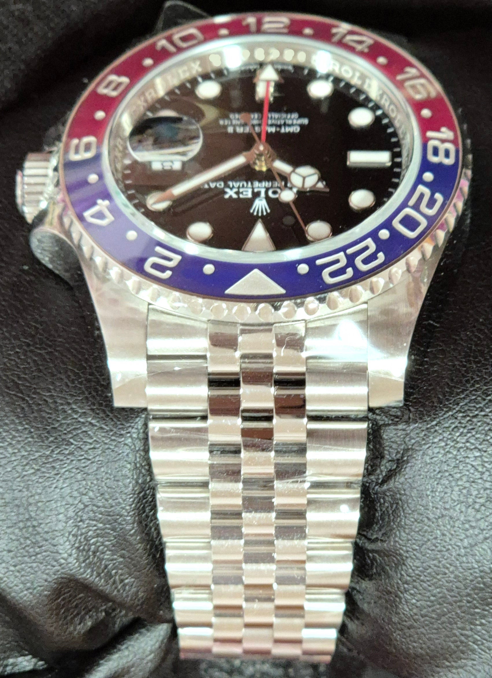 Rolex GMT-Master II Pepsi Jubilee 126710BLRO bracelet