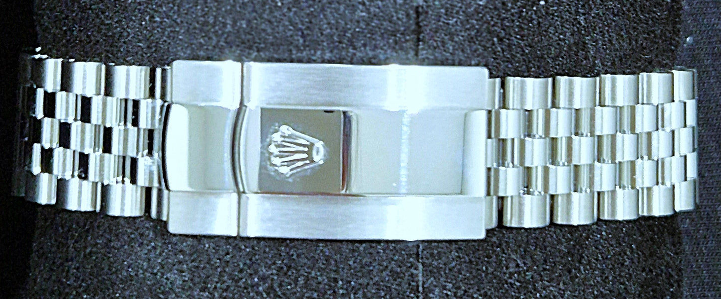Rolex Datejust 41 White Roman Dial Jubilee 126334 clasp
