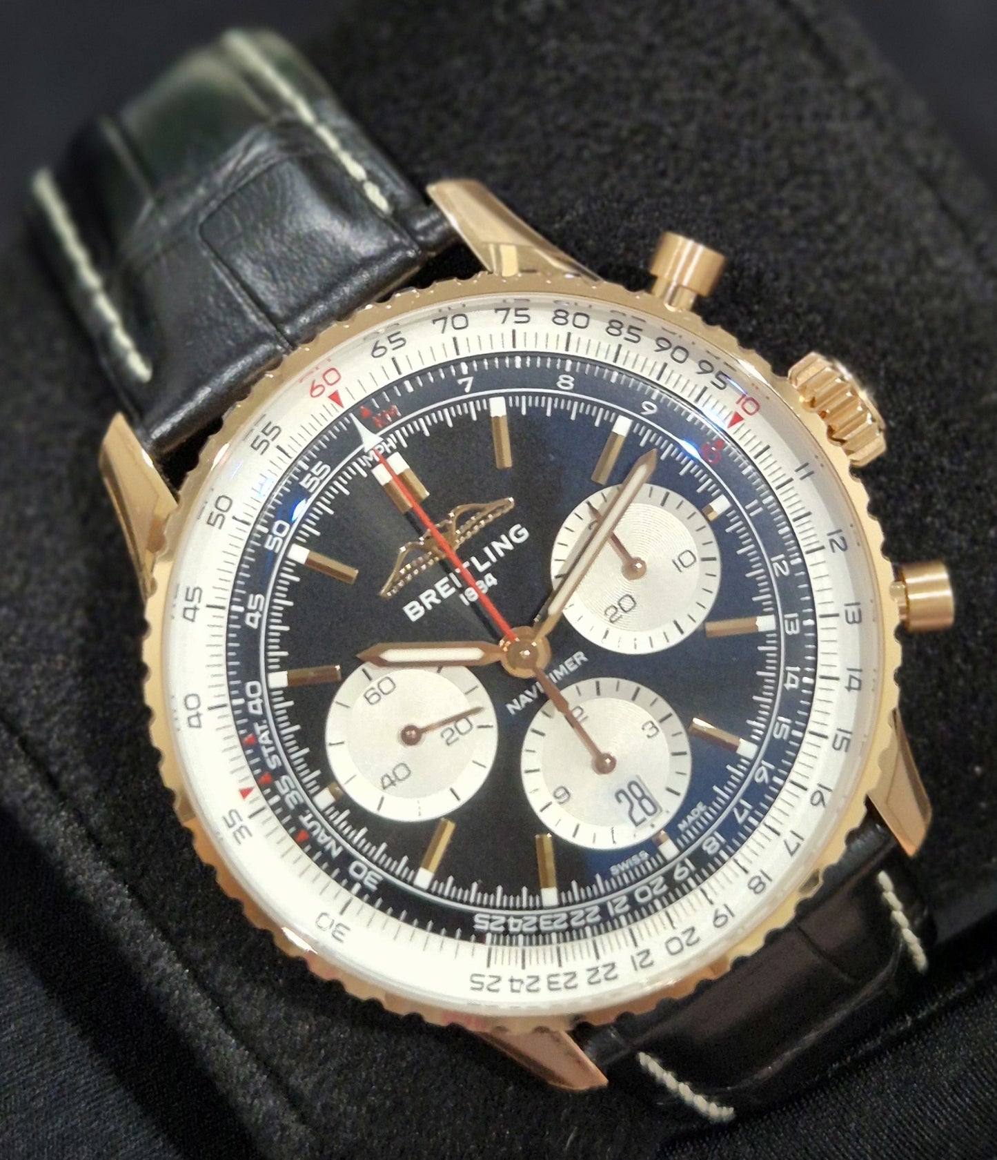 Breitling Navitimer B01 Chronograph 43 RB0138211B1P1 left