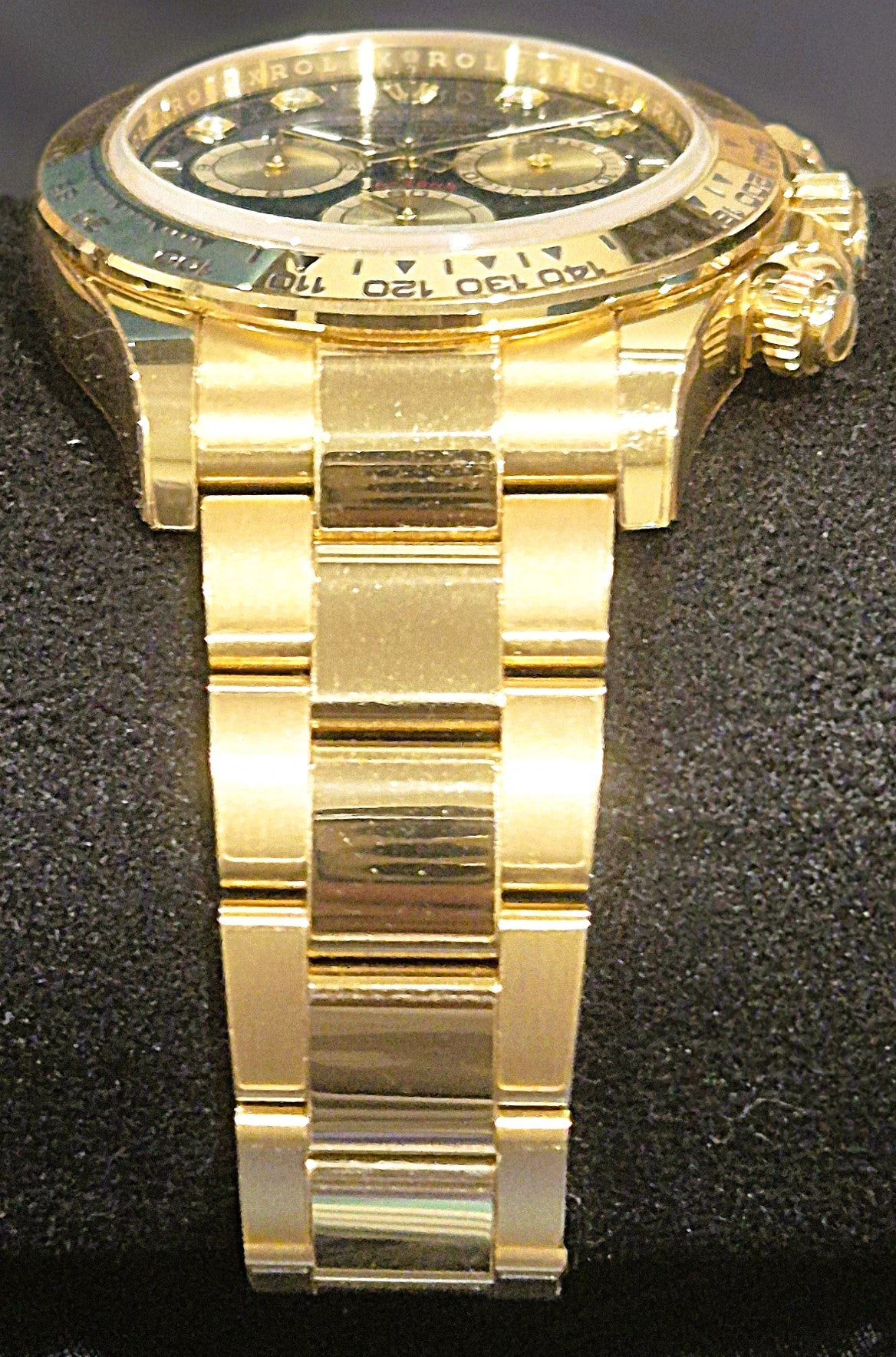 Rolex Cosmograph Daytona Yellow Gold Black Diamond Dial 126508 bracelet