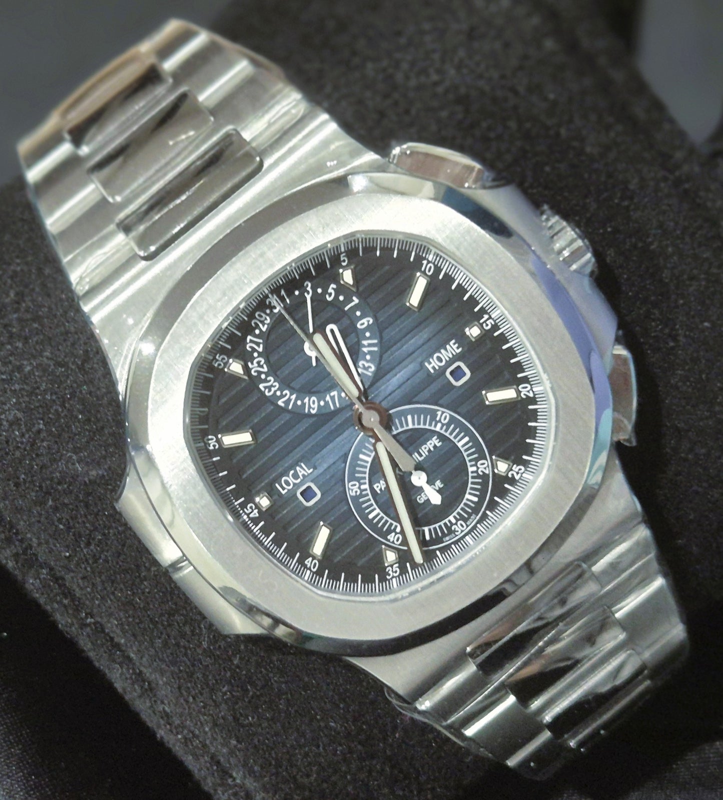 Patek Philippe Nautilus Sunburst Blue Dial Stainless Steel Q4 5990/1A-011 front left