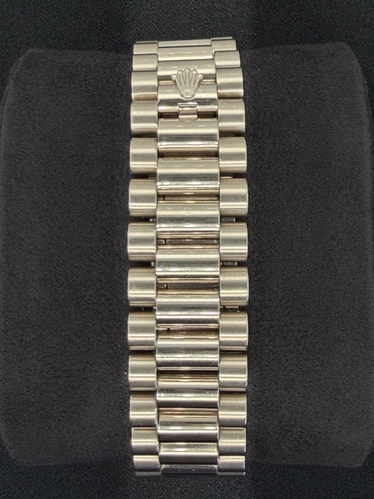 Rolex Day-Date II Silver Diamond Dial White Gold 218239 | 2012 | 41mm