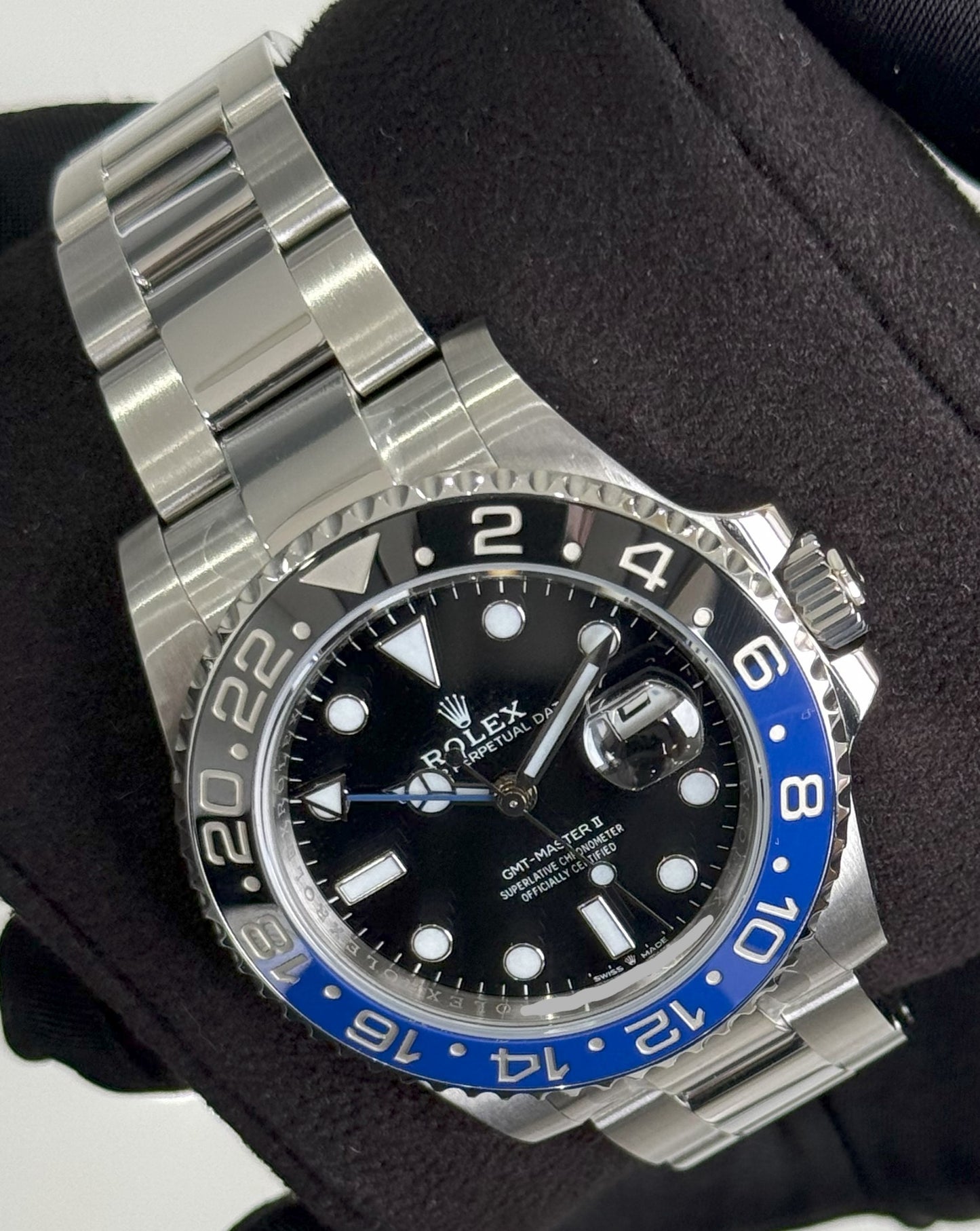 Rolex GMT-Master II Batman Oyster Steel 126710BLNR front left