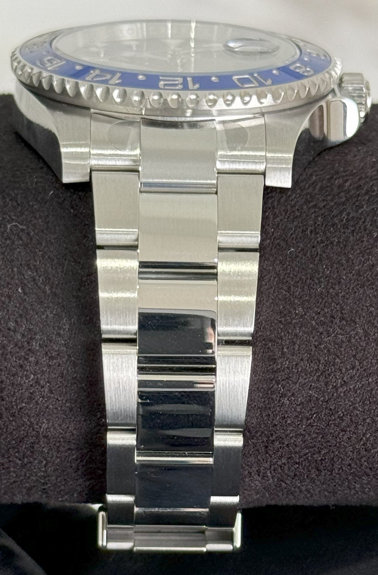 Rolex GMT-Master II Batman Oyster Steel 126710BLNR bracelet