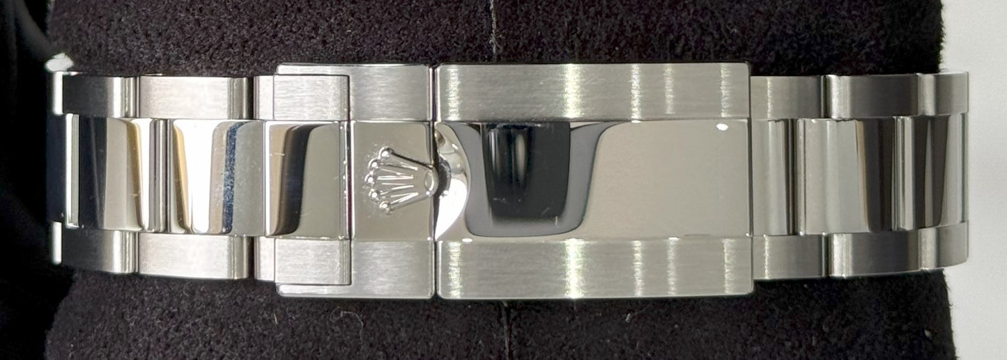 Rolex GMT-Master II Batman Oyster Steel 126710BLNR clasp