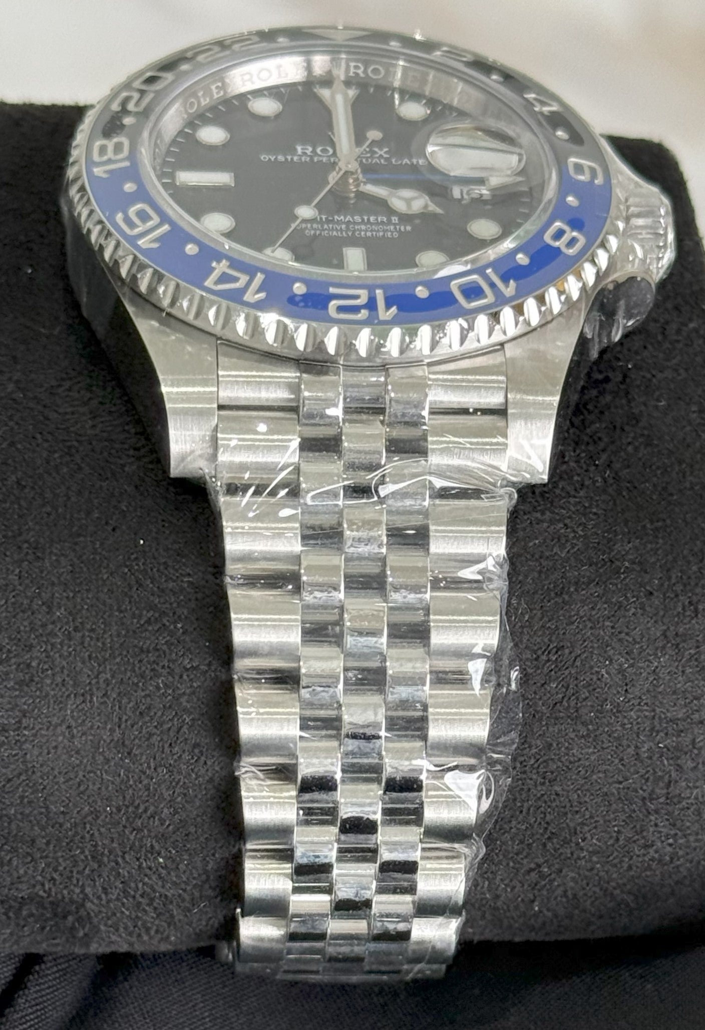 Rolex GMT-Master II Batgirl Jubilee 126710BLNR bracelet