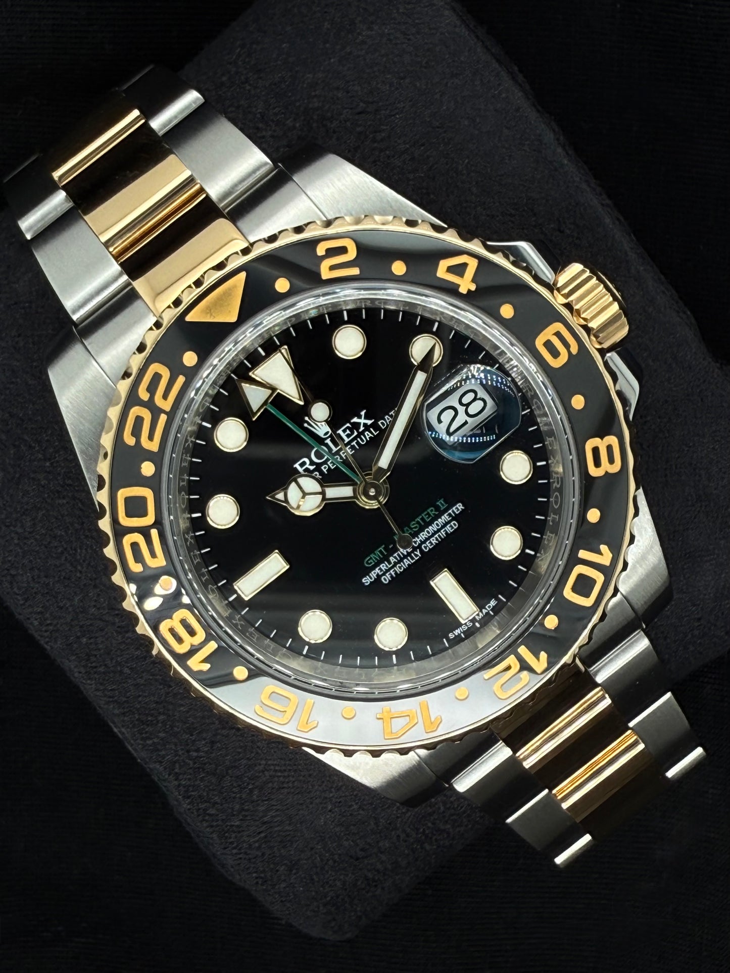Rolex GMT-Master II Two Tone Yellow Gold Black Dial Green Arrow Hand 116713LN | 2016 | 40mm