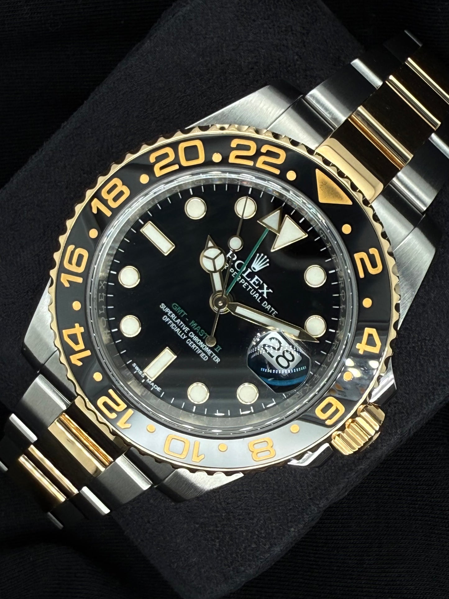 Rolex GMT-Master II Two Tone Yellow Gold Black Dial Green Arrow Hand 116713LN | 2016 | 40mm