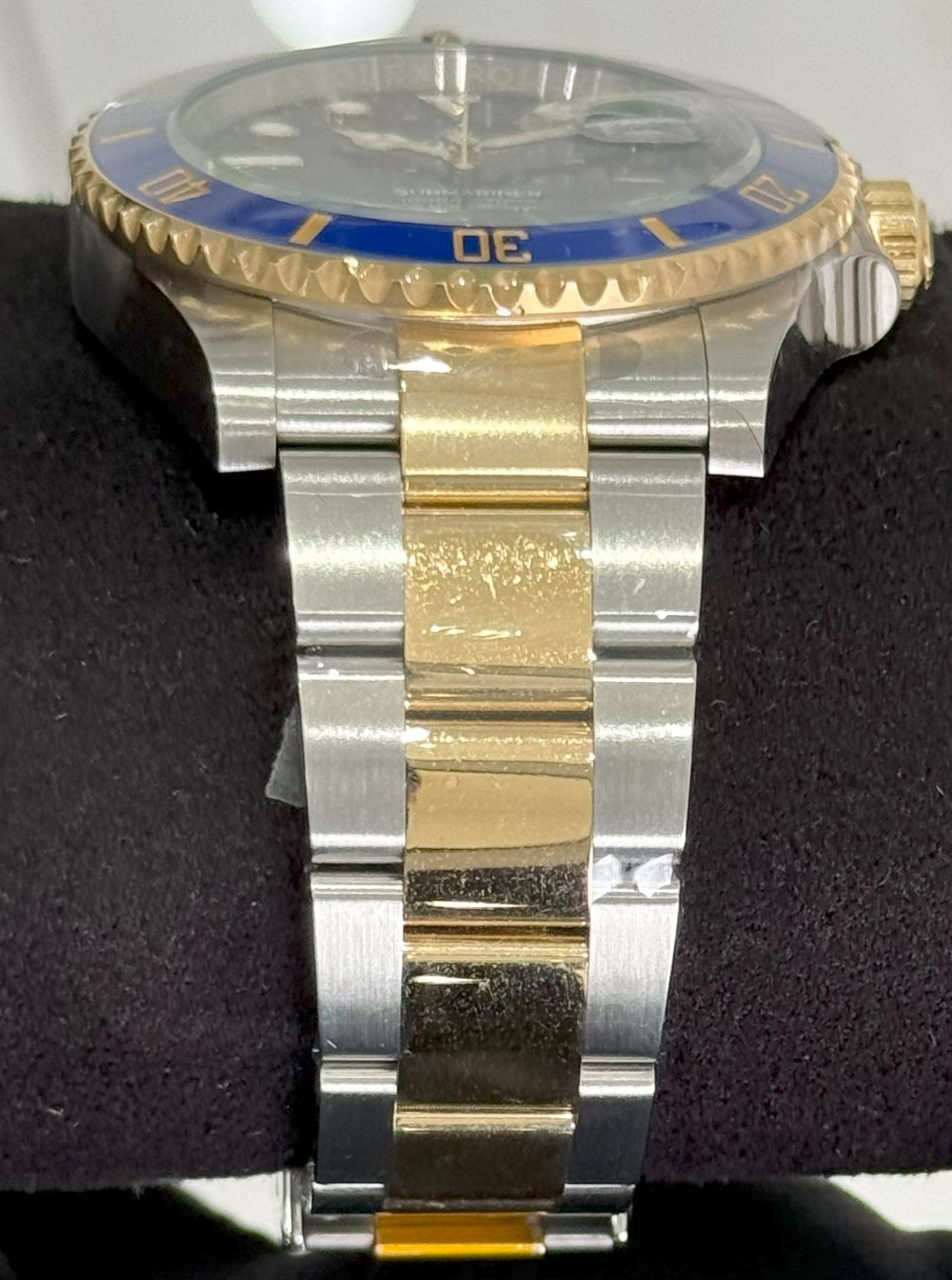 Rolex Submariner Date "Bluesy" Ceramic Gold & Steel 126613LB bracelet
