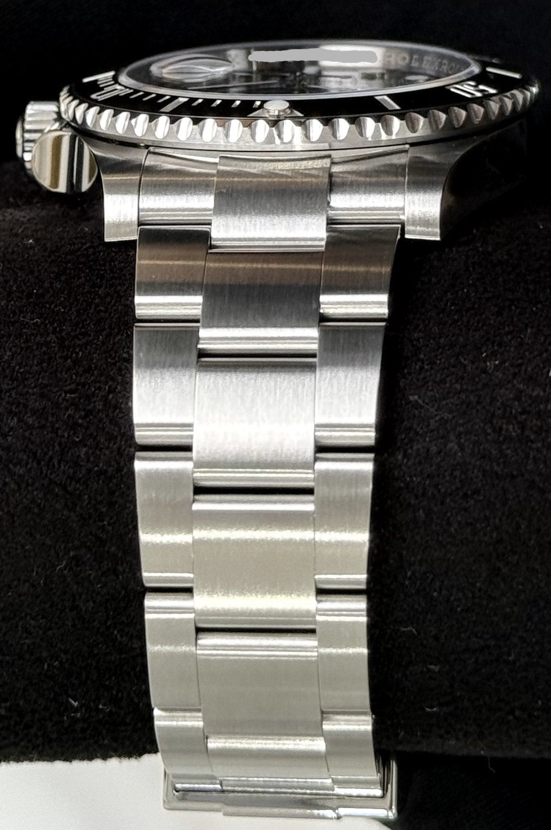 Rolex Submariner Date Stainless Steel Black Dial 126610LN bracelet left
