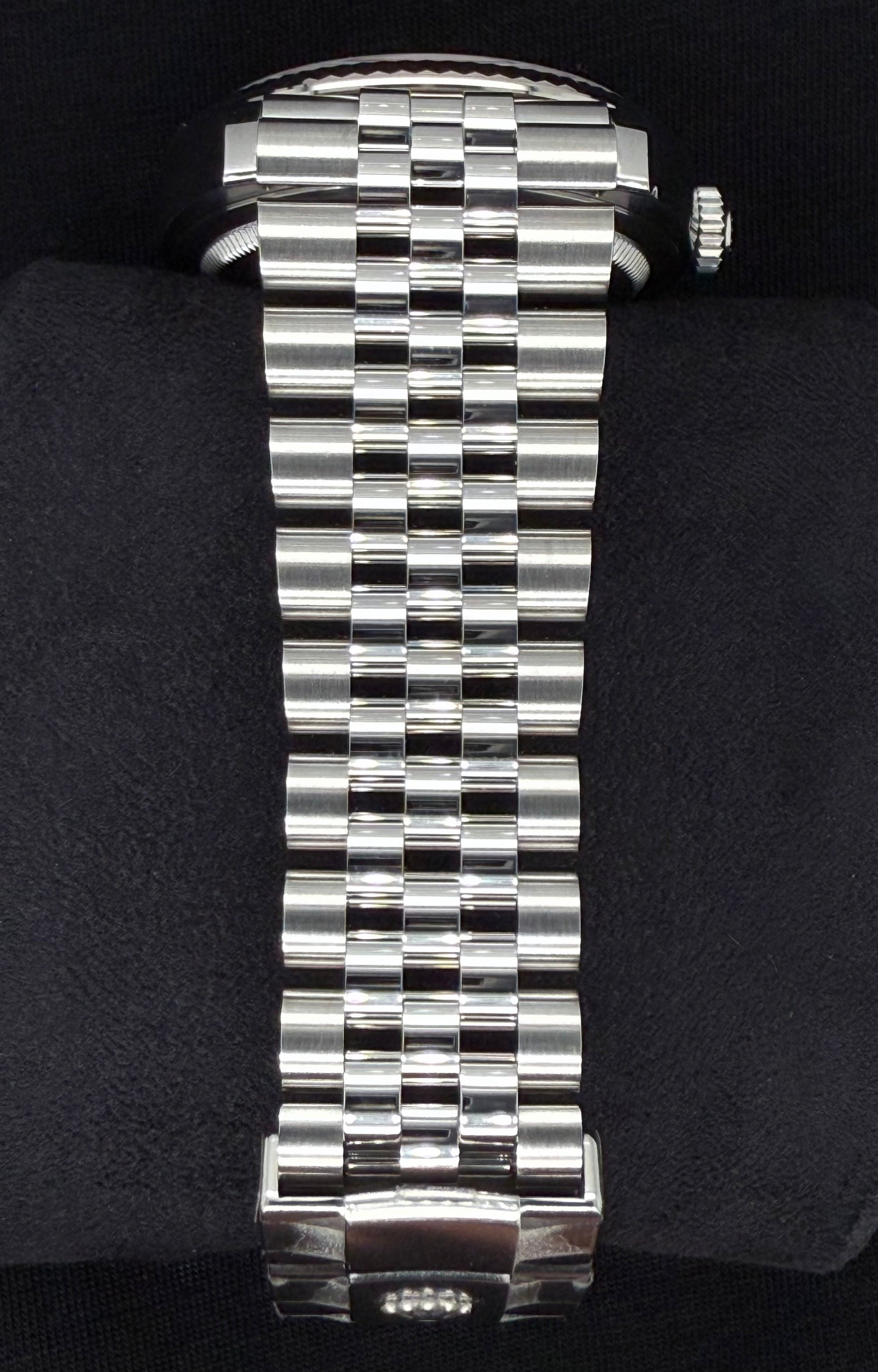 Rolex Datejust 36 Fluted Bezel Stainless Steel Pink Diamond Set Dial - Roman VI and IX Jubilee 126234 bracelet