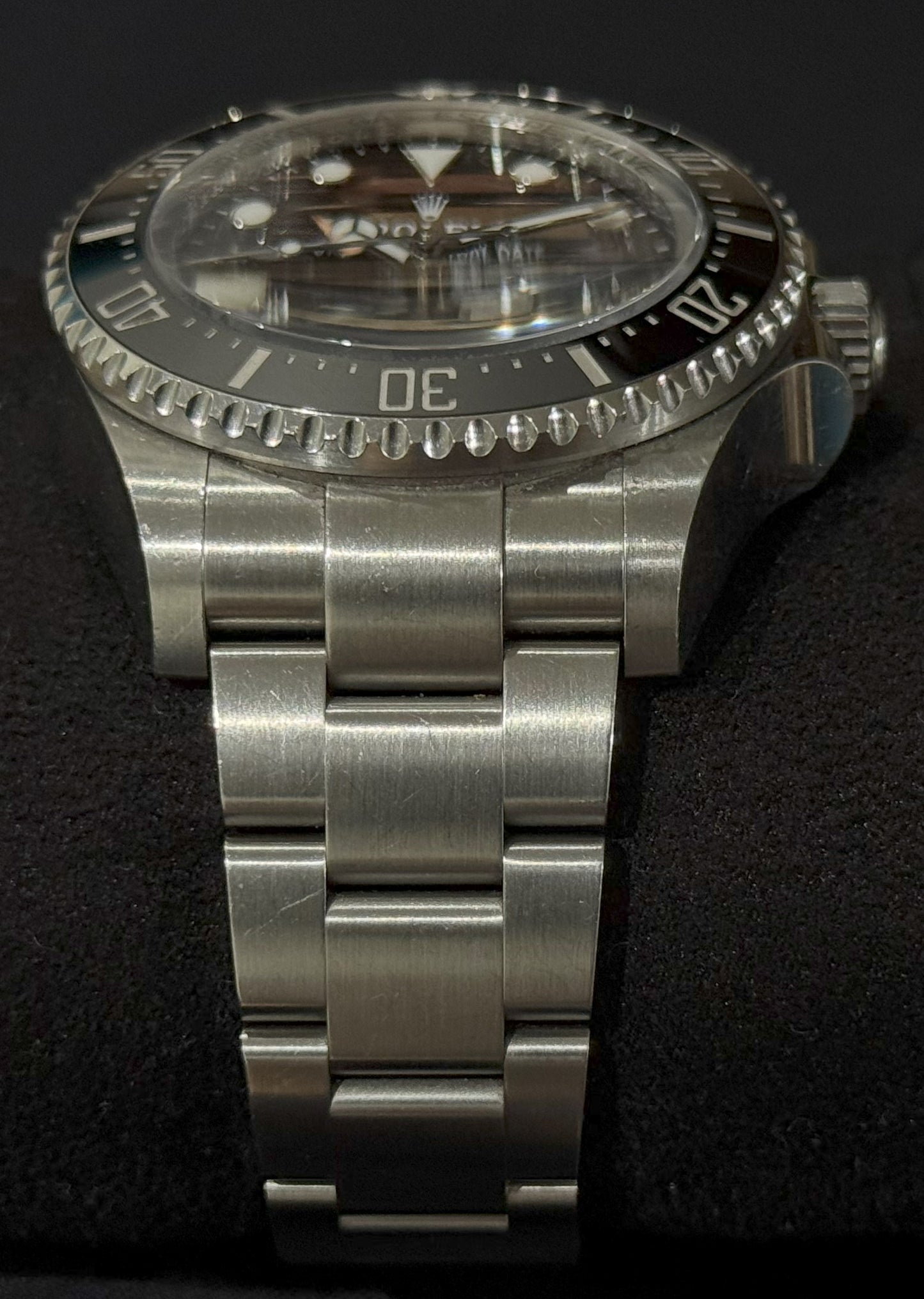 Rolex Sea-Dweller Deepsea Black Dial 136660 bracelet