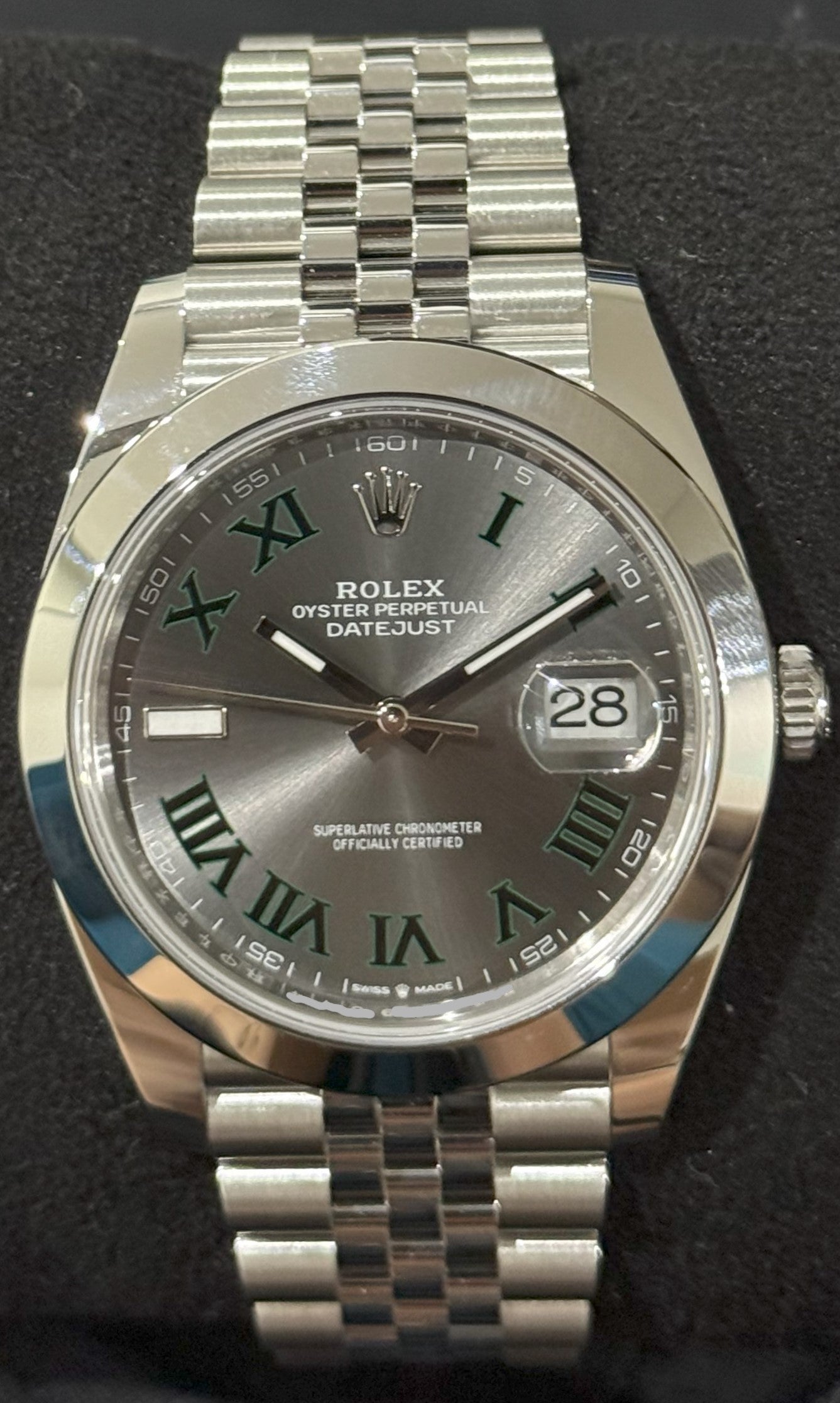 Rolex Datejust 41 Wimbledon Roman Dial Oystersteel Jubilee 126300 front