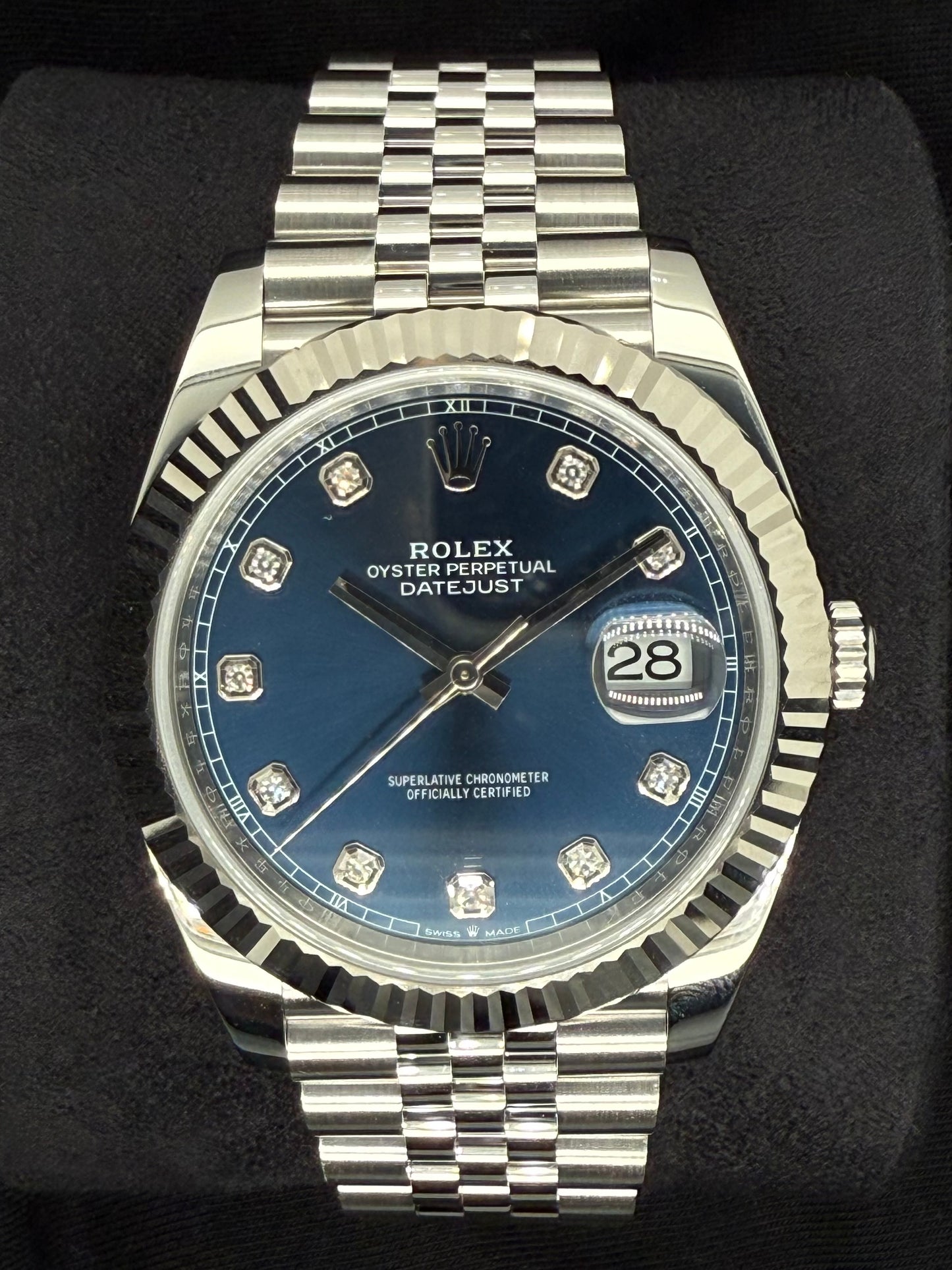 Rolex Datejust 41 Blue with Diamonds Dial Fluted Bezel Steel Jubilee 126334 | 2022 | 41mm