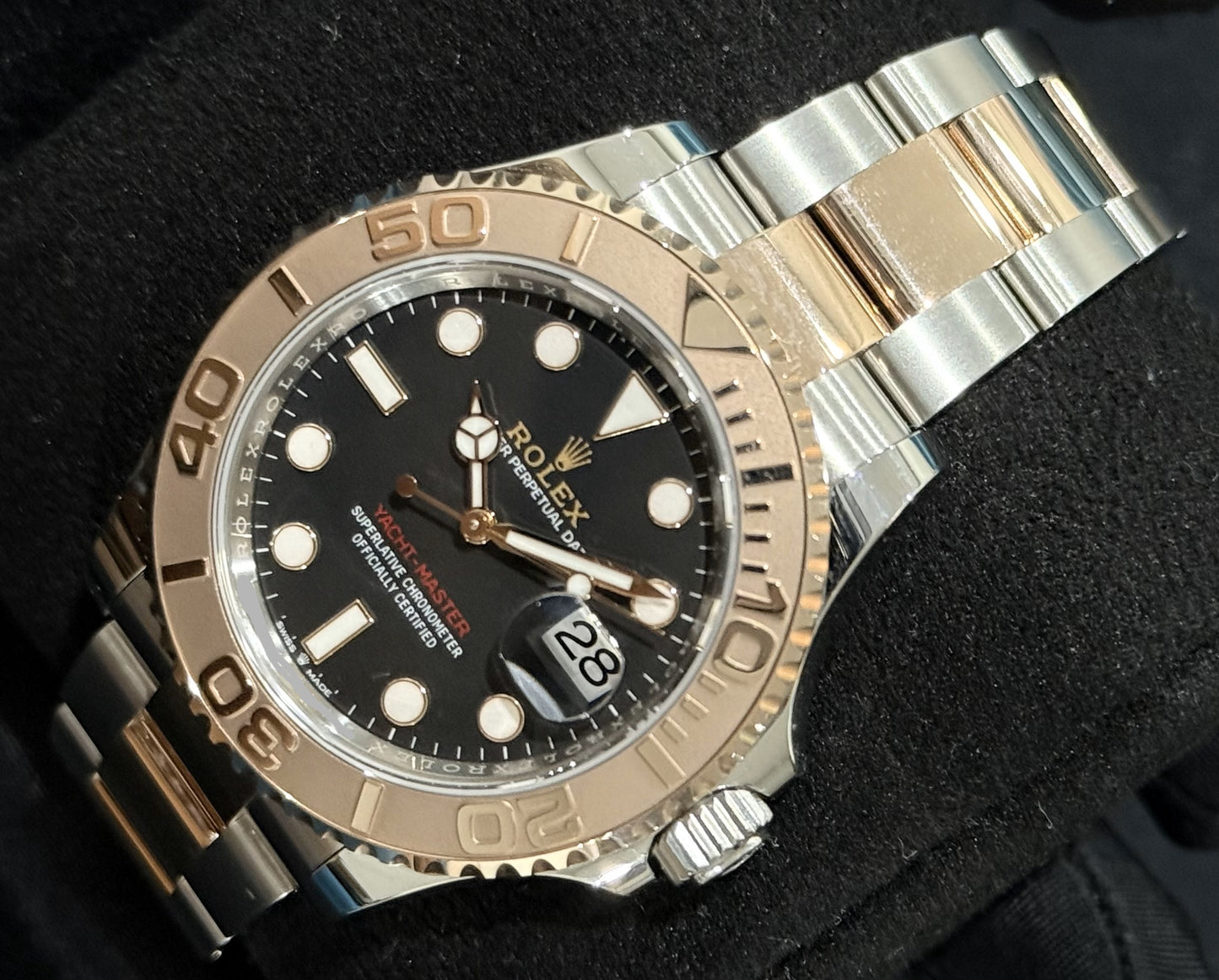 Rolex Yacht-Master 40 Everose Gold & Oystersteel Rose Gold Bezel Black Dial 126621 front right