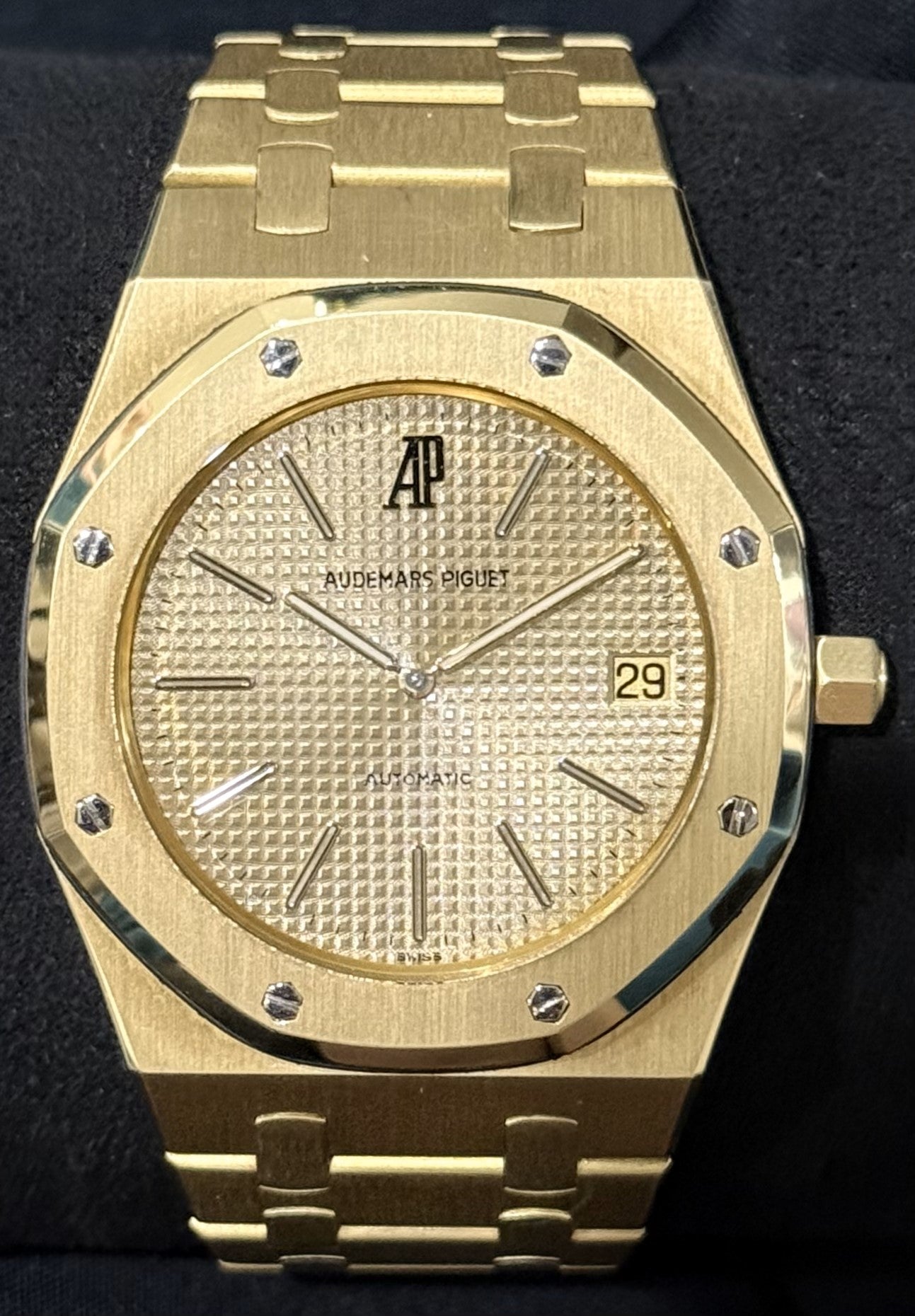 Audemars Piguet Royal Oak Jumbo 18ct Yellow Gold 5402 BA front