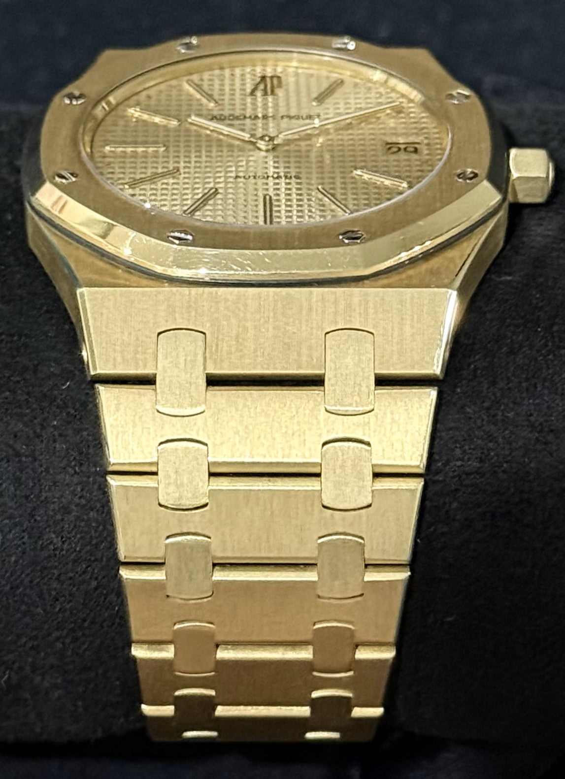 Audemars Piguet Royal Oak Jumbo 18ct Yellow Gold 5402 BA bracelet