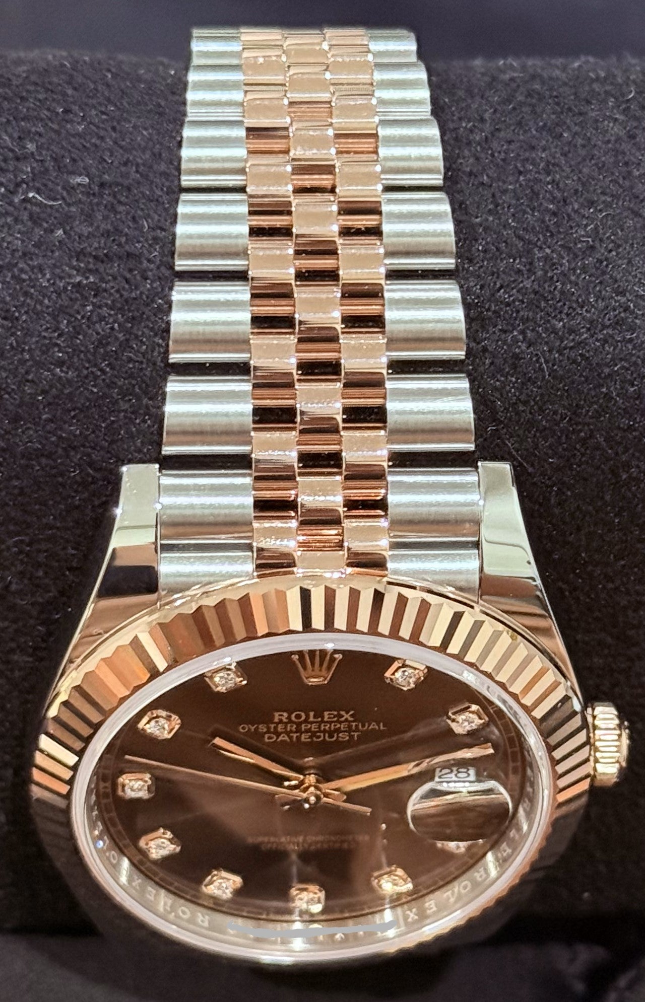 Rolex Datejust 41 Chocolate Diamond Dial Fluted Jubilee 126331 bracelet 2