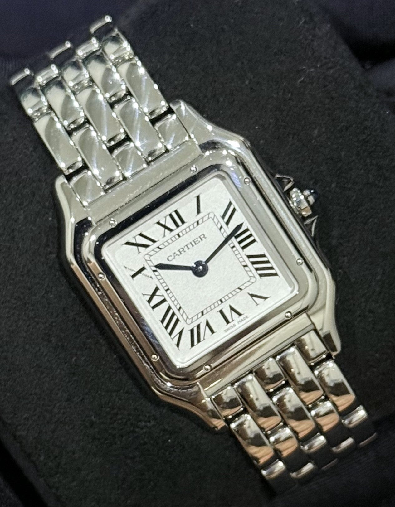Cartier Panthère Medium Quartz Movement Steel WSPN0007 face left