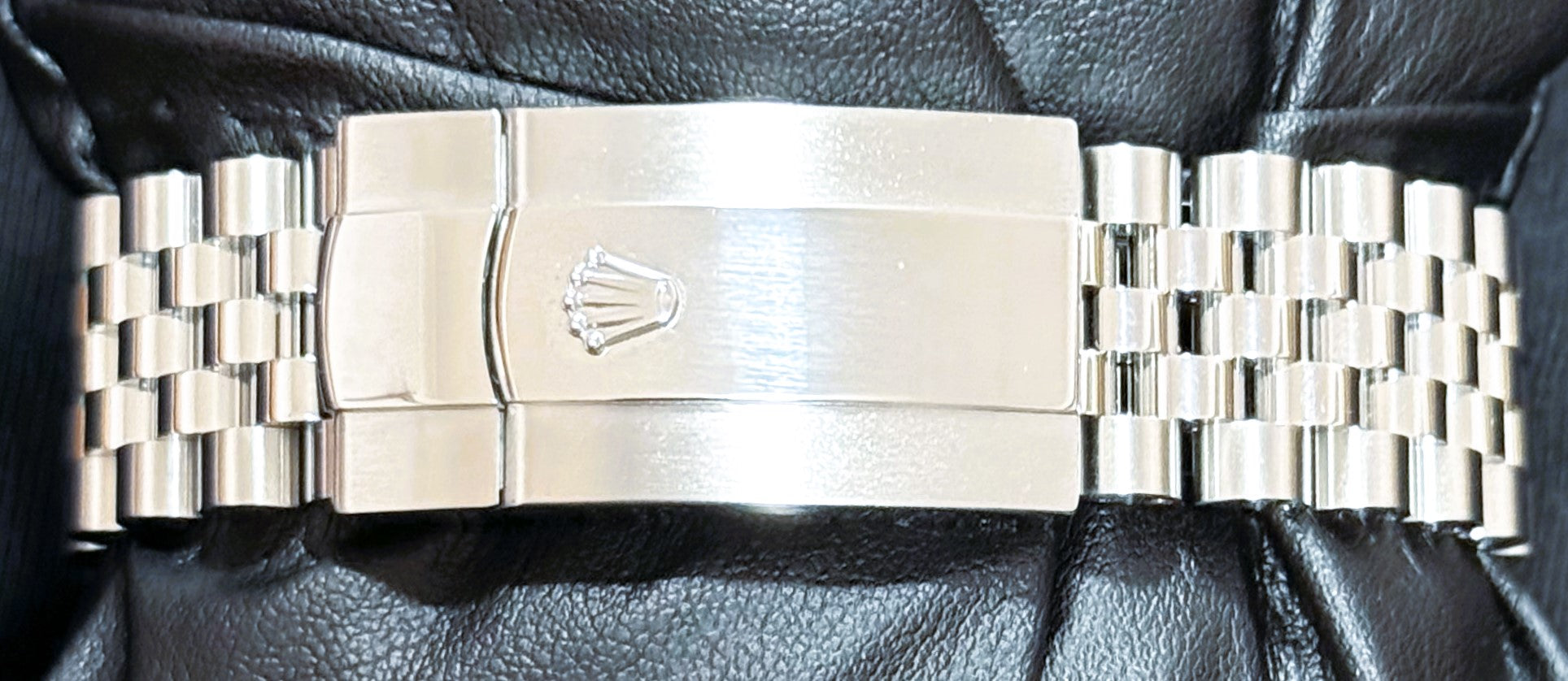 Rolex Sky-Dweller Blue Dial Jubilee 326934 | 2021 | 42mm clasp