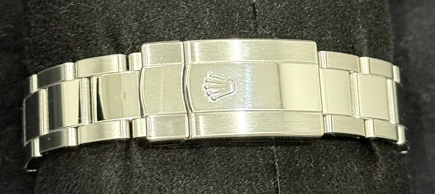 Rolex Datejust 41 Mint Green Dial Fluted Bezel Oystersteel 126334 clasp