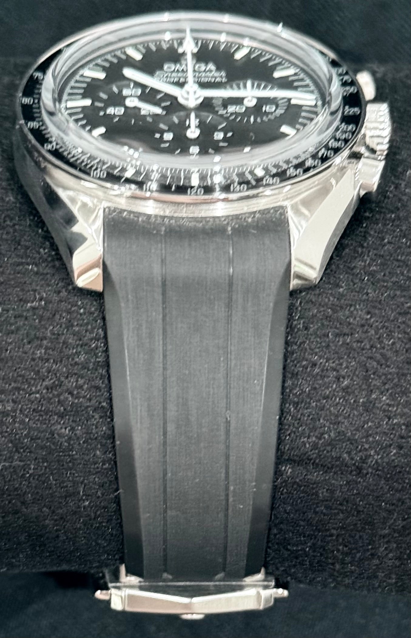 Omega Speedmaster Professional Moonwatch Sapphire Sandwich 310.30.42.50.01.002 bracelet