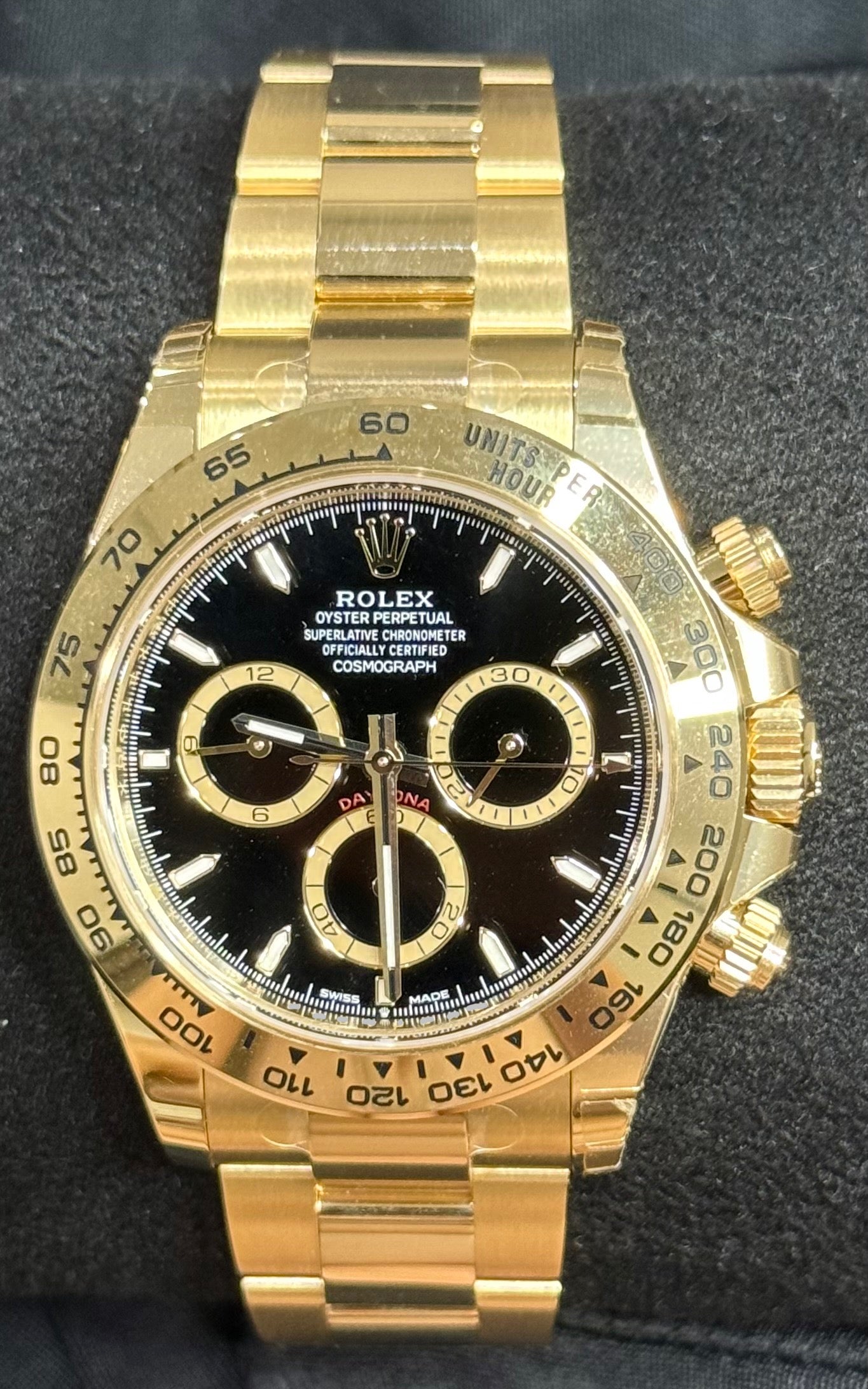 Rolex Cosmograph Daytona Yellow Gold Black Dial with Gold Rings 126508 front