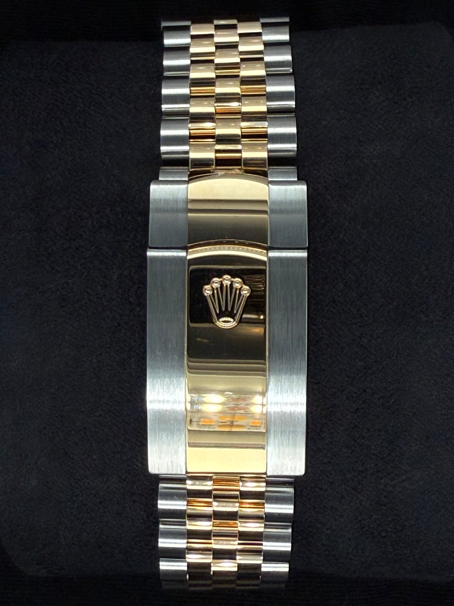 Rolex Datejust 41 Two Tone Yellow Gold Champagne Diamond Dial 126333 | 2025 | 41mm