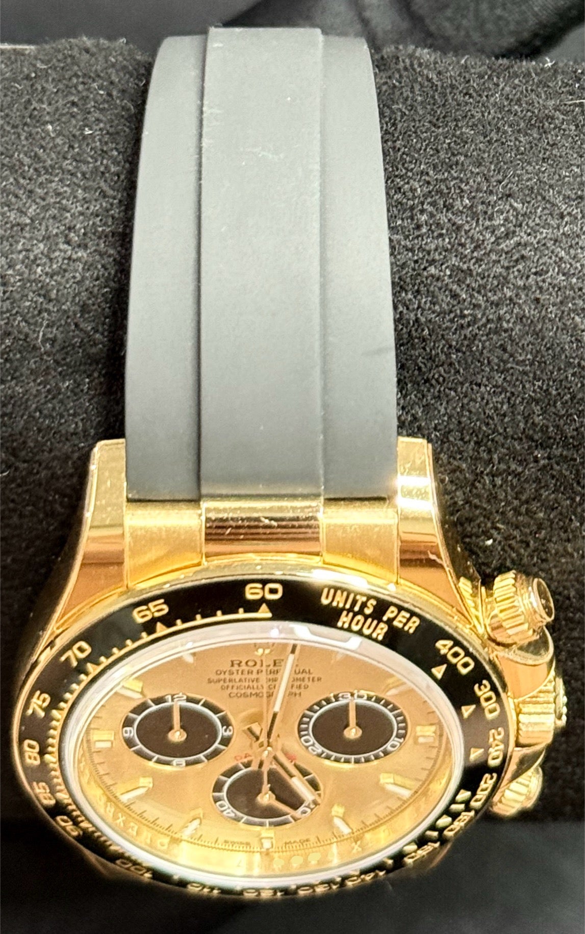 Rolex Cosmograph Daytona Yellow Gold 'Pikachu' Gold Dial with Black Sub-Dials Oysterflex 126518 strap 2