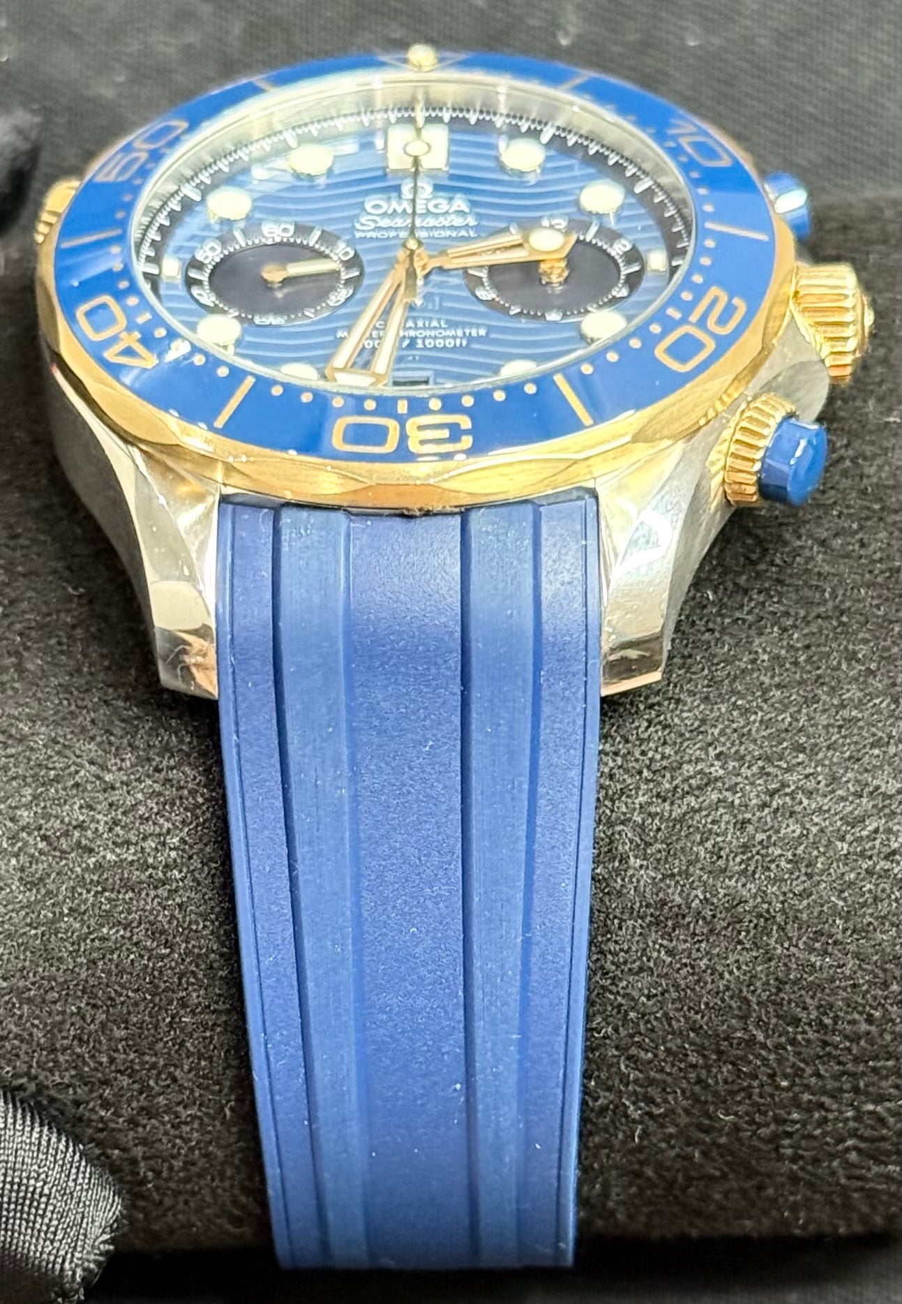 Omega Seamaster Diver 300M 210.22.44.51.03.001 strap