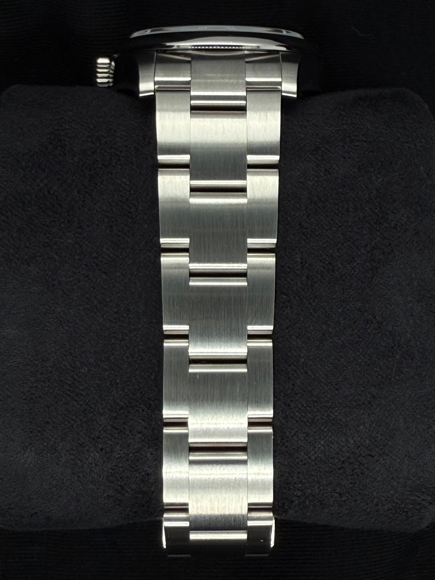 Rolex Oyster Perpetual 31 Pistachio Green Dial Oyster Bracelet 277200 | 2025 | 31mm