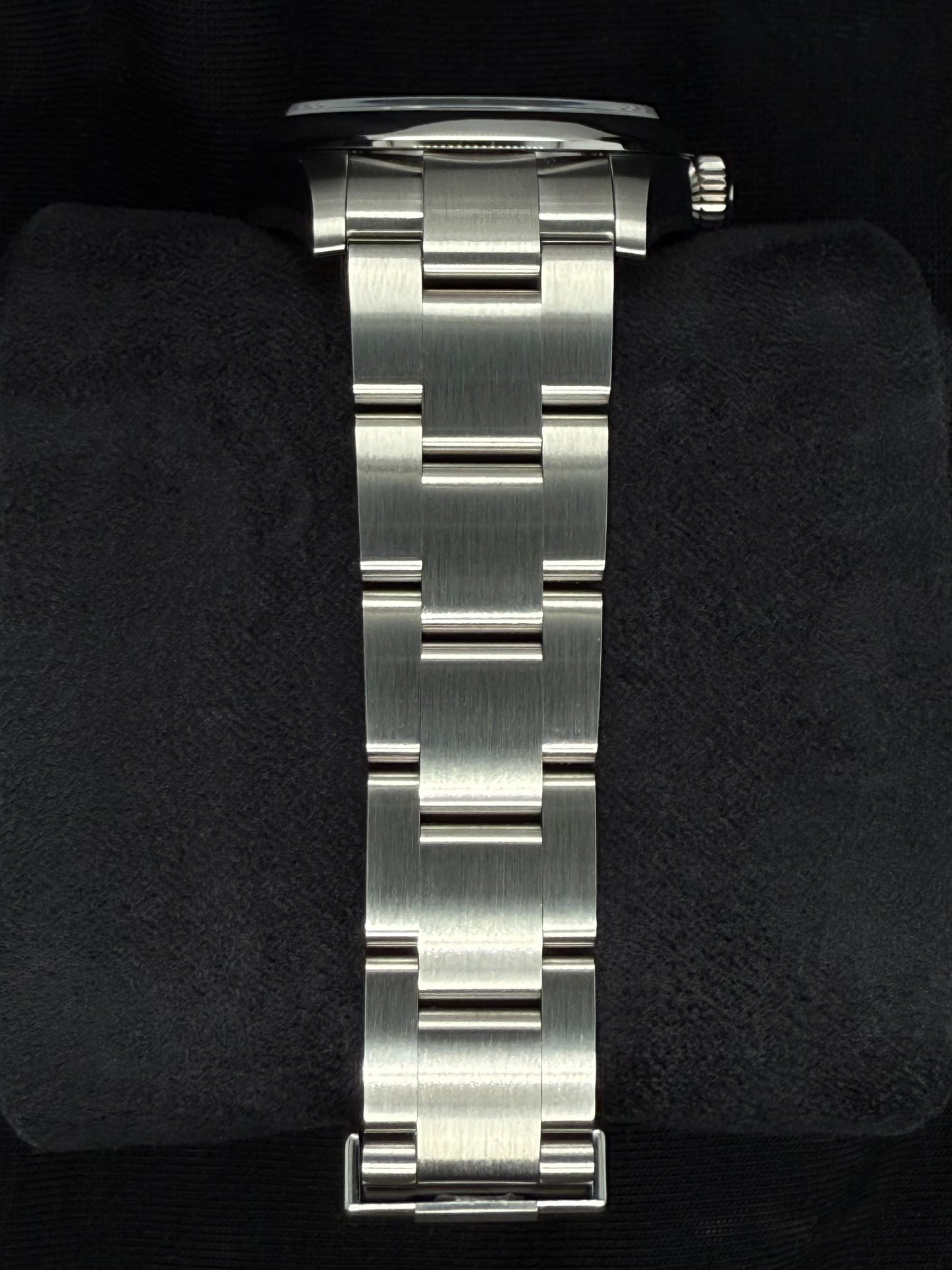 Rolex Oyster Perpetual 31 Pistachio Green Dial Oyster Bracelet 277200 | 2025 | 31mm