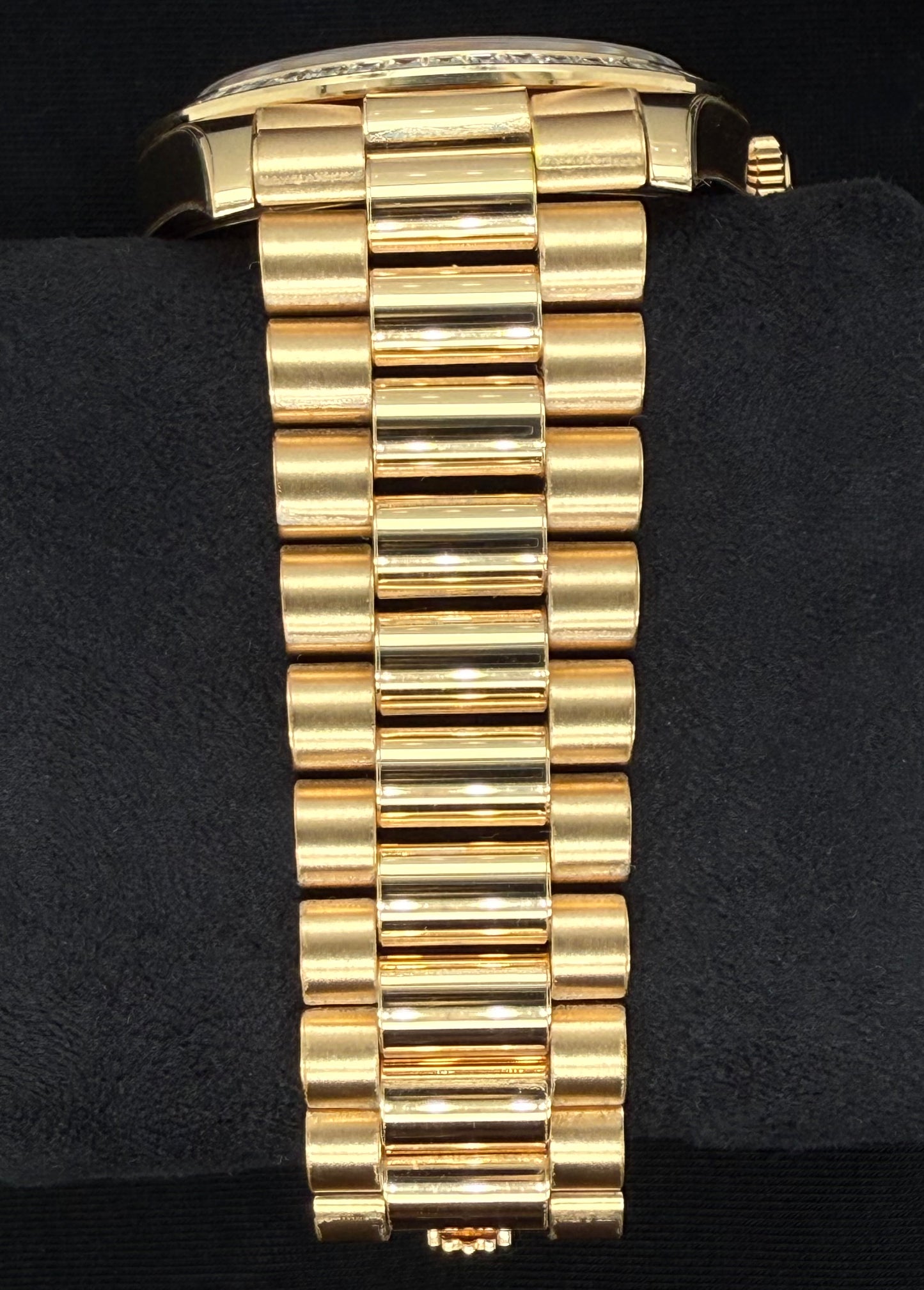 Rolex Day Date 40 18ct Yellow Gold ‘Money Green Dial’ Factory Diamond Bezel 228348TBR bracelet