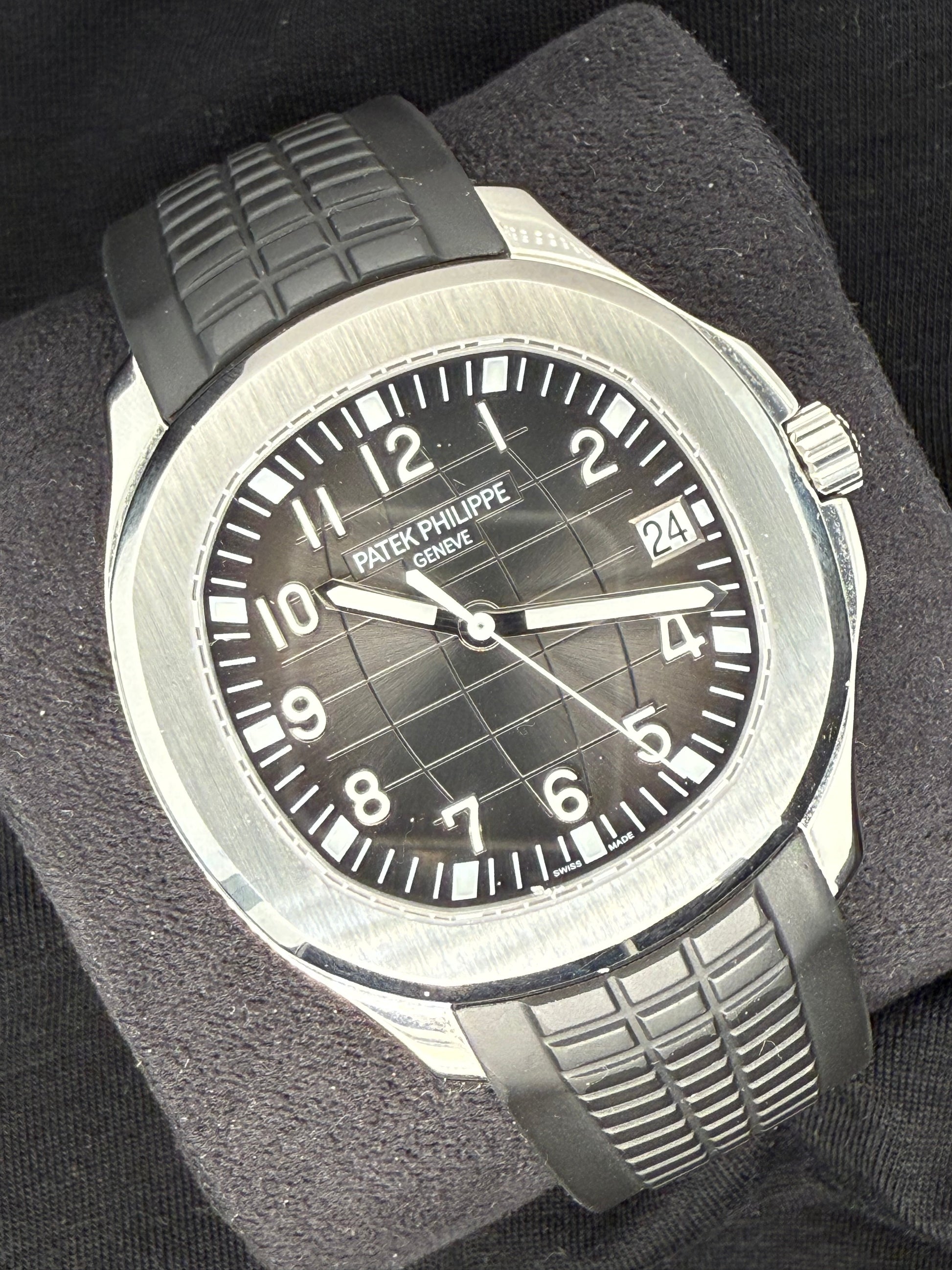 Patek Philippe Aquanaut Black Stainless Steel 5167A-001 front left