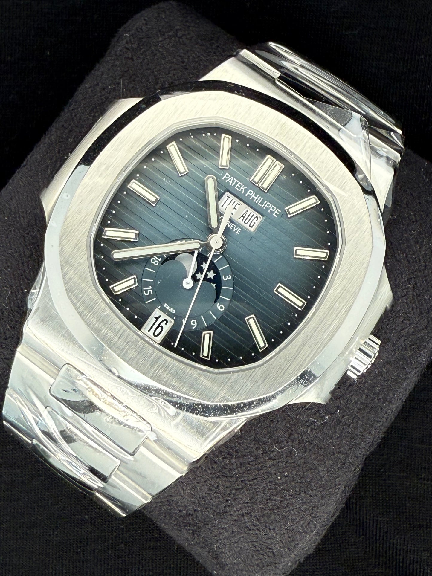 Patek Philippe Nautilus Annual Calendar Blue Dial Stainless Steel 5726/1A-014 front right