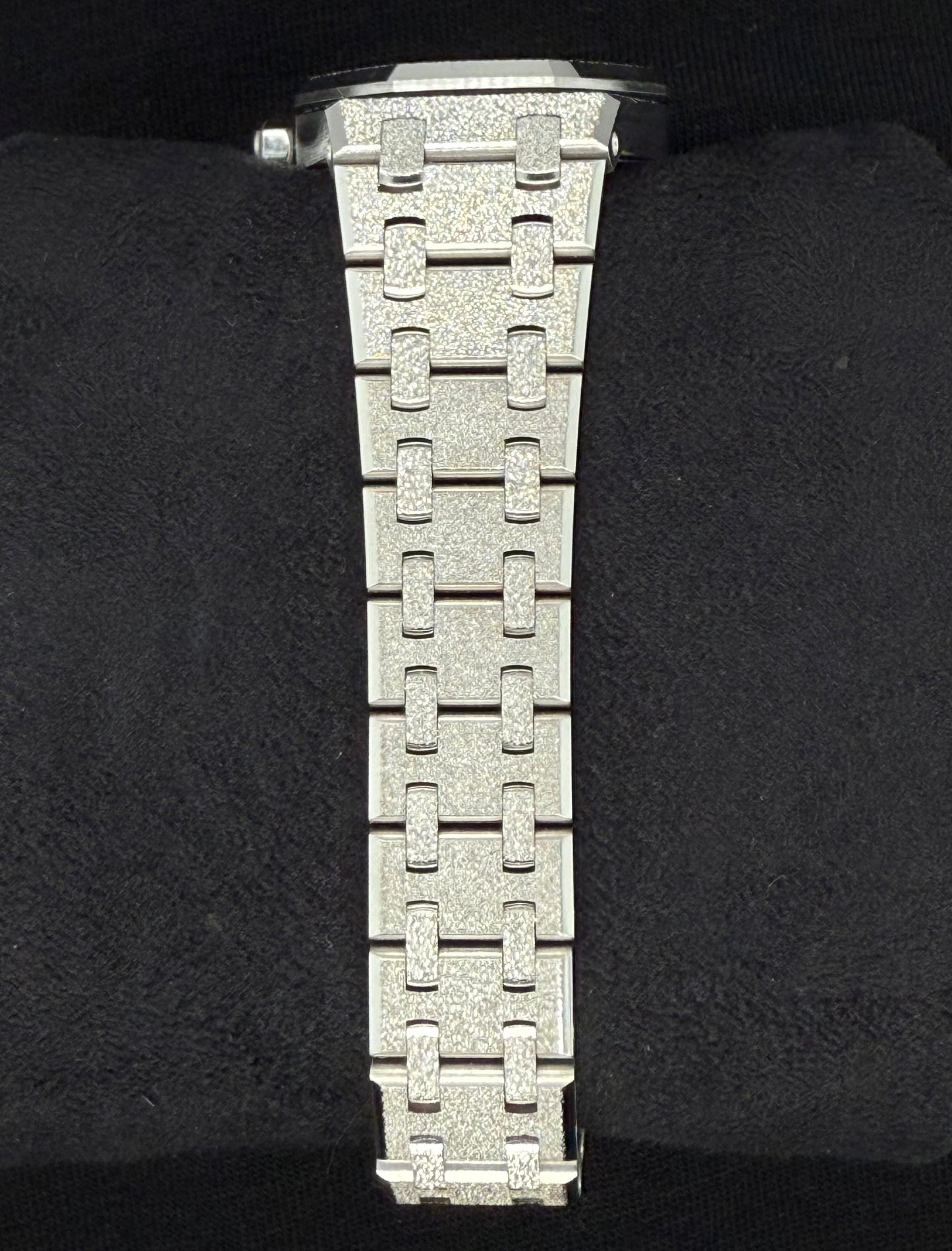 Audemars Piguet Royal Oak Lady Frosted Mini 67653BC | 2025 | 28mm