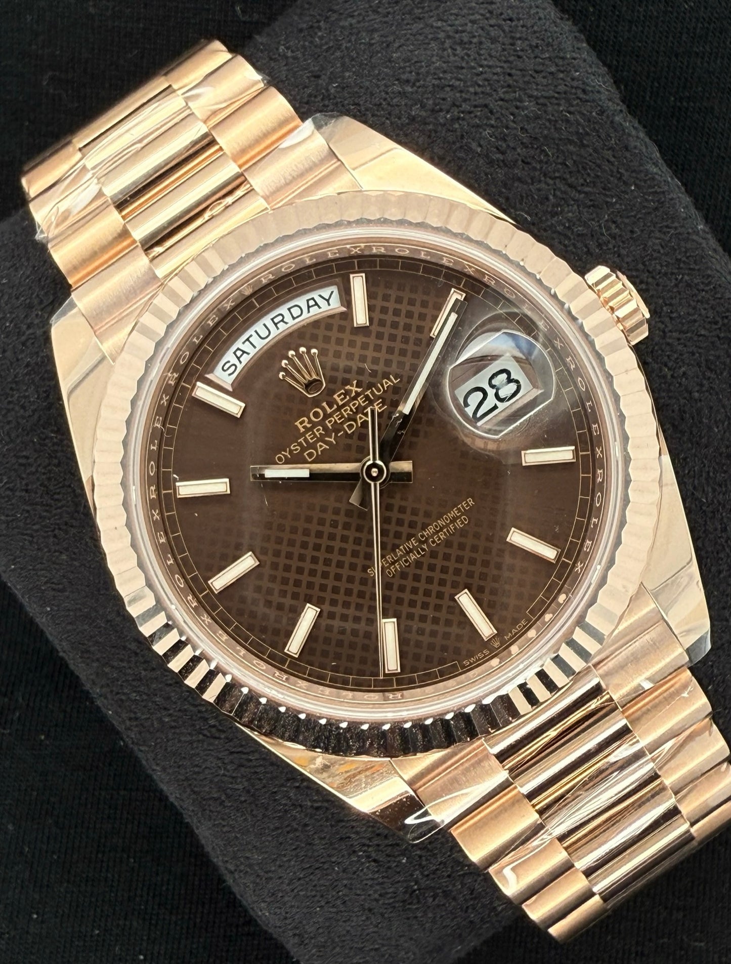 Rolex Day-Date 40 Everose Gold Chocolate Motif Brown Dial 228235 front left