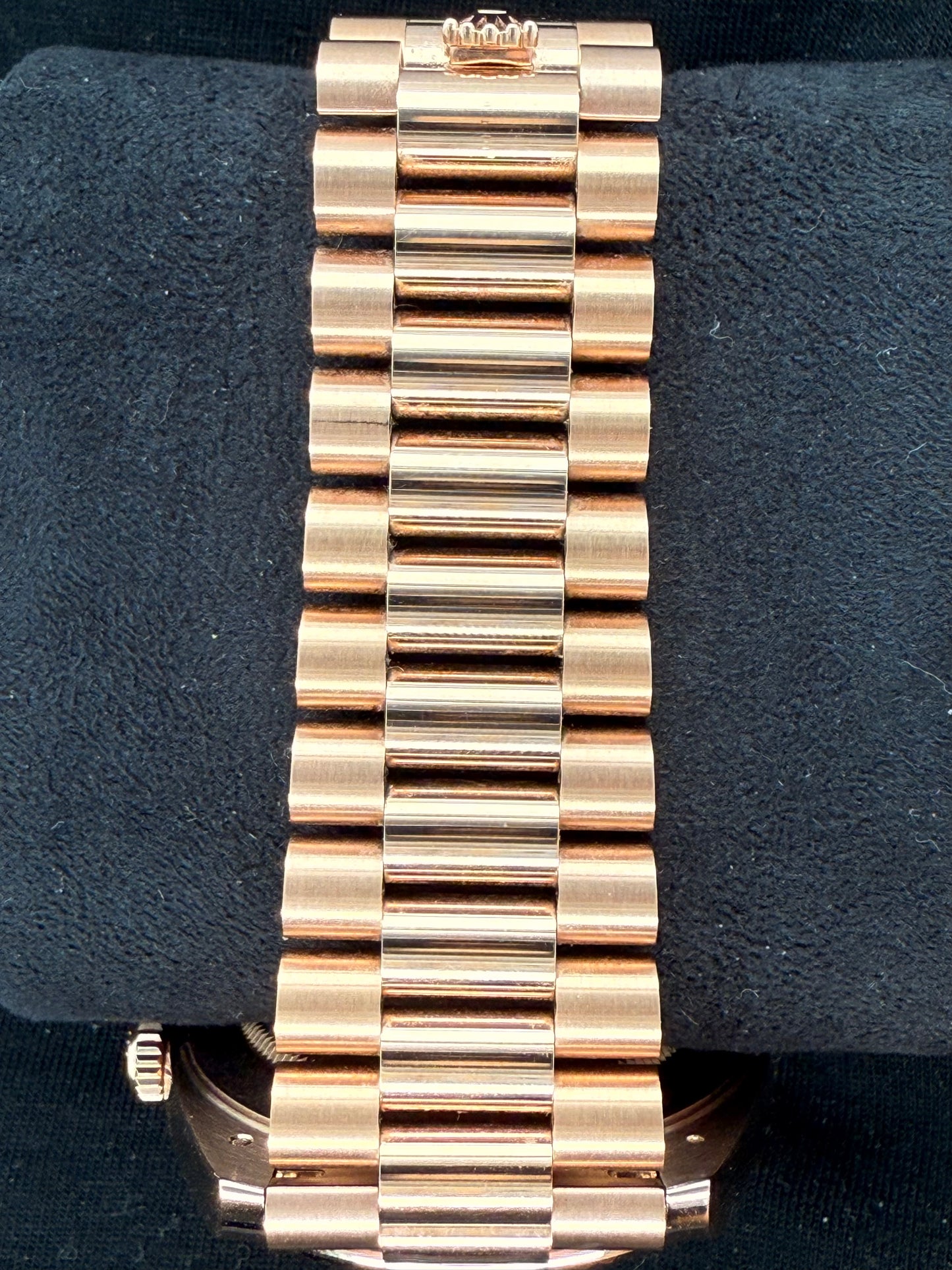 Rolex Day-Date 40 Everose Gold Chocolate Baguette Diamond Dial 228235 bracelet