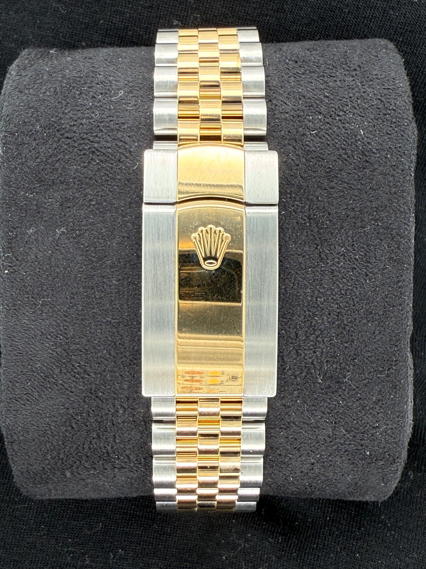 Rolex Datejust 41 Two Tone Yellow Gold Silver Dial 126333 | 2021 | 41mm clasp