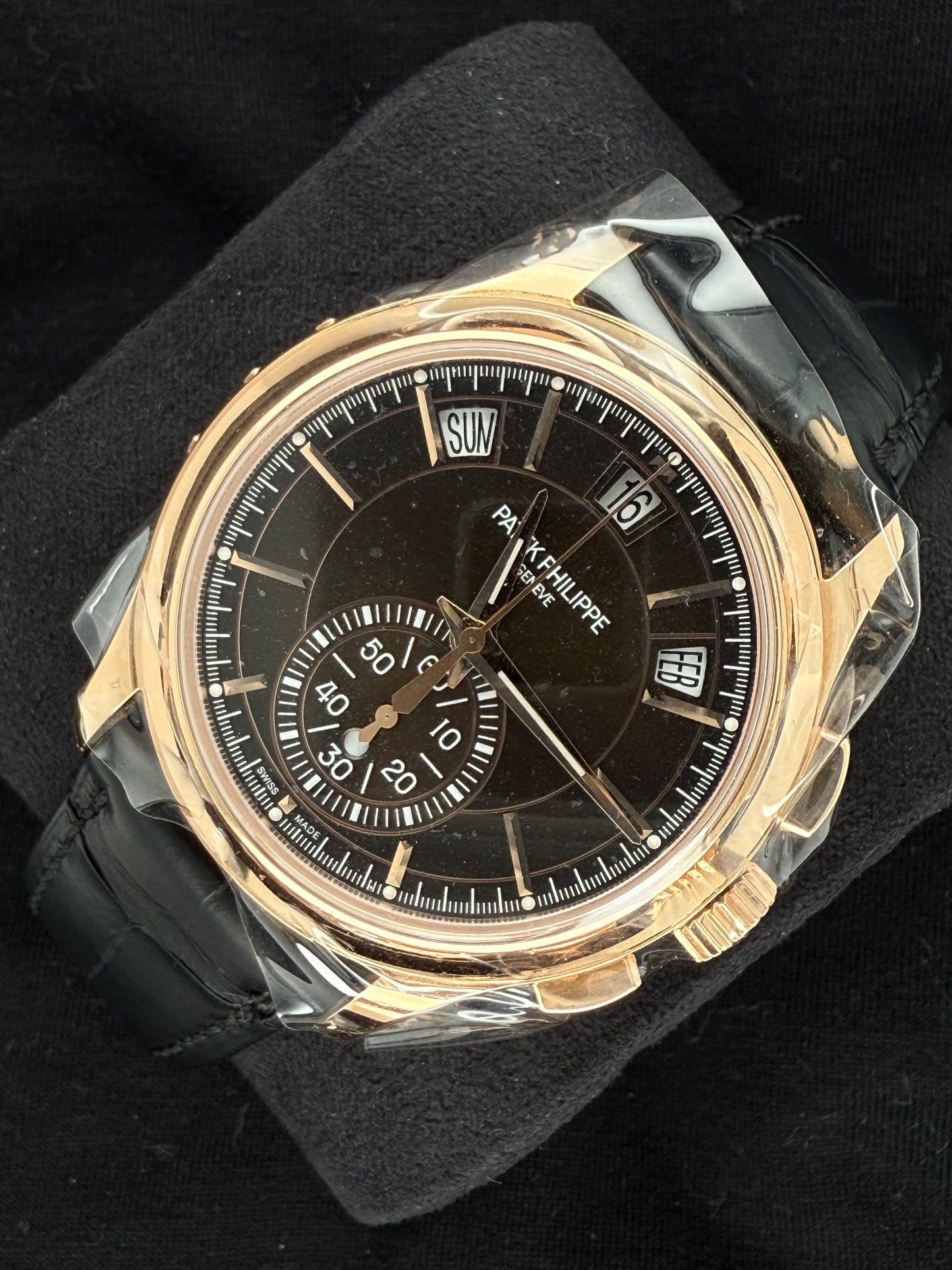 Patek Philippe Annual Calendar Chronograph Rose Gold 5905R-001 front ight