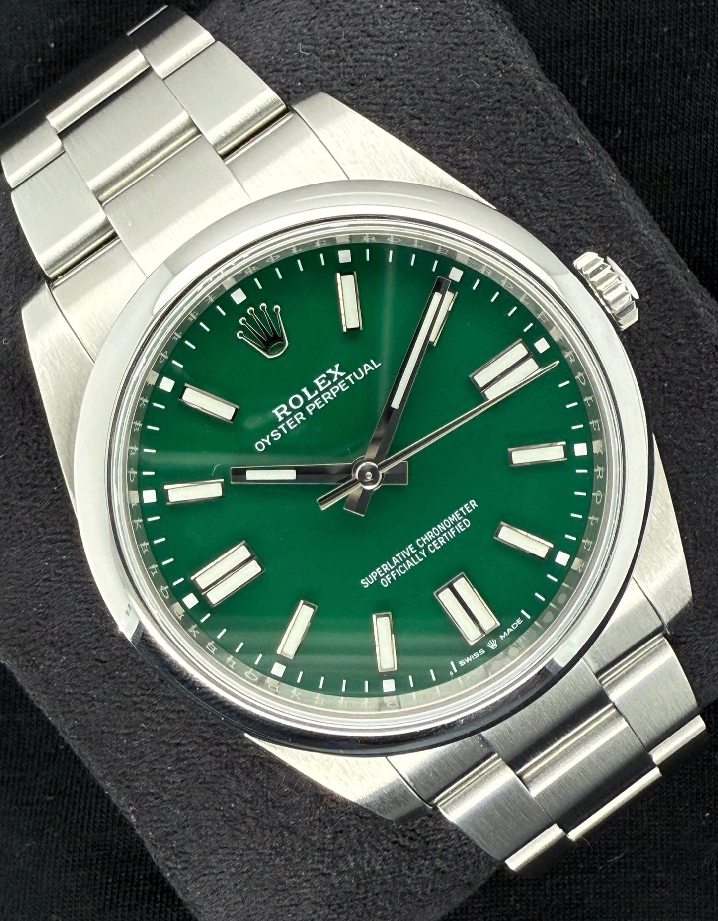 Rolex Oyster Perpetual 41 Green Dial Oyster Bracelet 124300 left